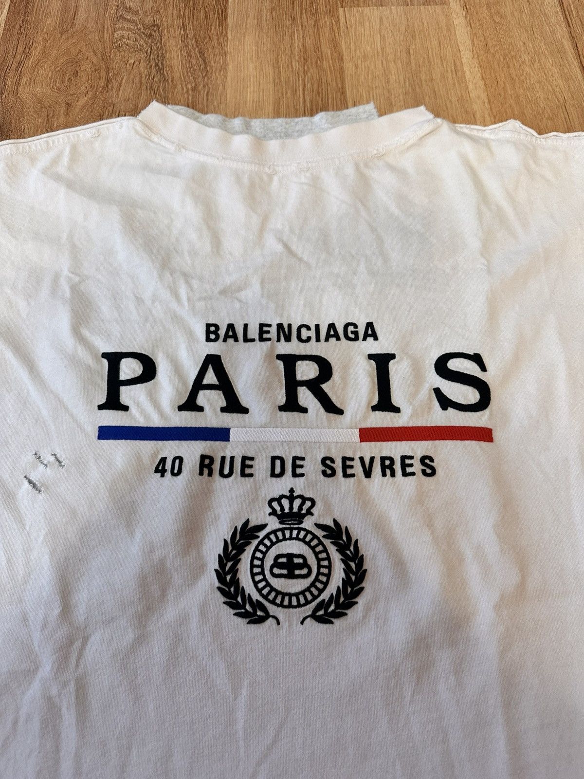 Balenciaga Balenciaga upside down tee Size US M / EU 48-50 / 2 - 2 Thumbnail