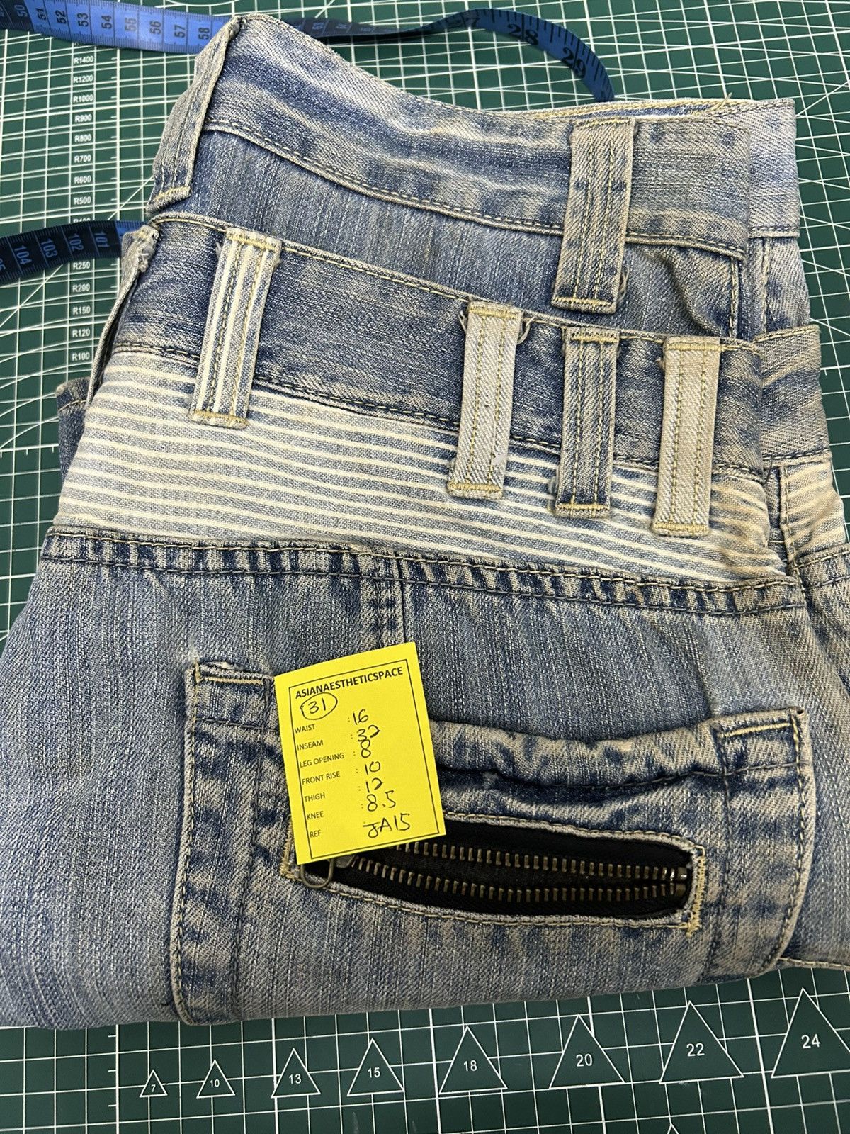 Le Grande Bleu (L.G.B.) Dominate Handcrafted Jean Japan Double Waist Dirty Distress Size US 31 - 22 Thumbnail