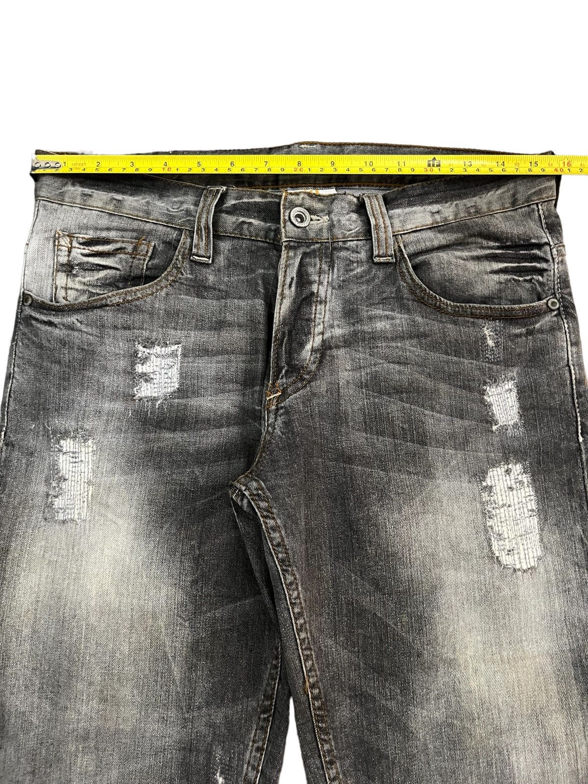Zara Vintage Zara Trafaluc Buttonfly Distressed Black Faded Jeans Size US 31 - 14 Thumbnail