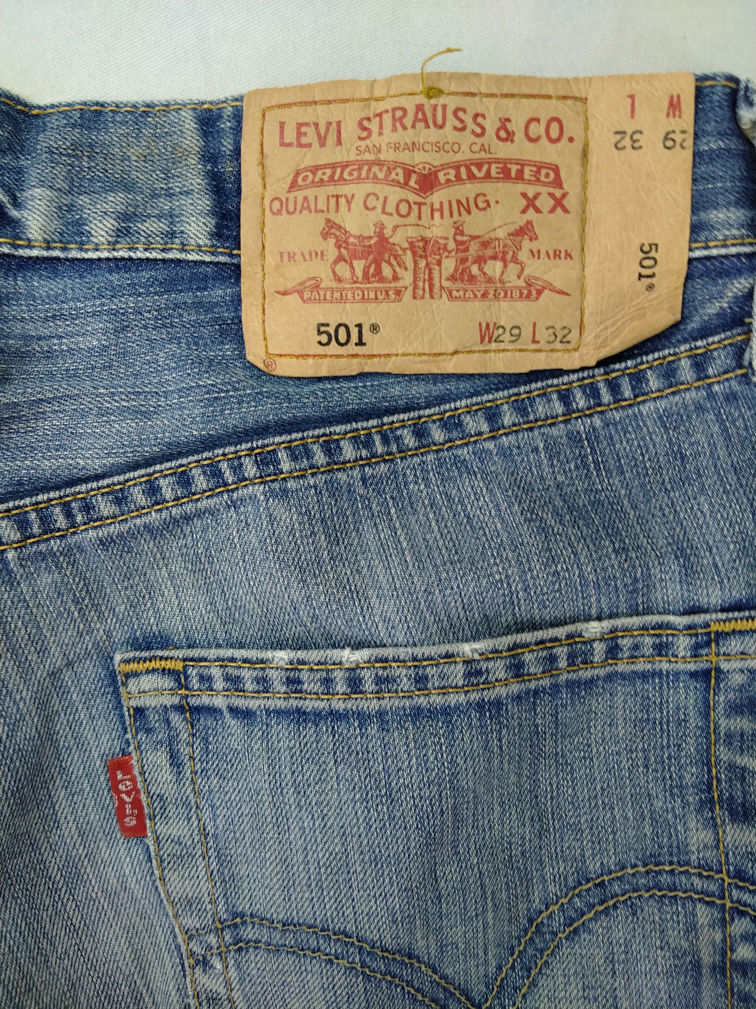 Levi's Vintage Levi's 501 Light Blue Wash Denim 30x32 -JN786 Size US 30 / EU 46 - 10 Thumbnail