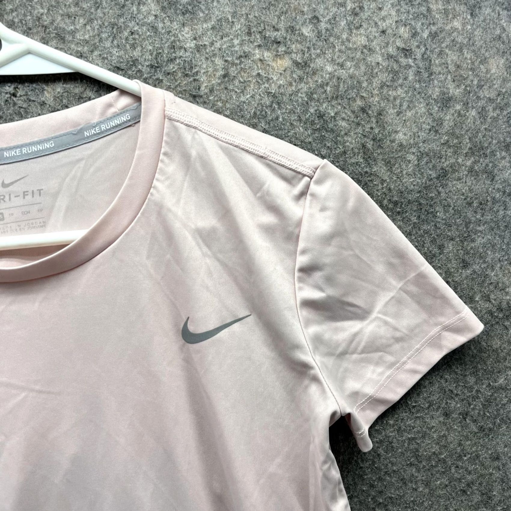 Nike Nike Shirt Women XS Pink Athletic Training Polyester Crewneck Short Sleeve Size XS / US 0-2 / IT 36-38 - 4 Thumbnail
