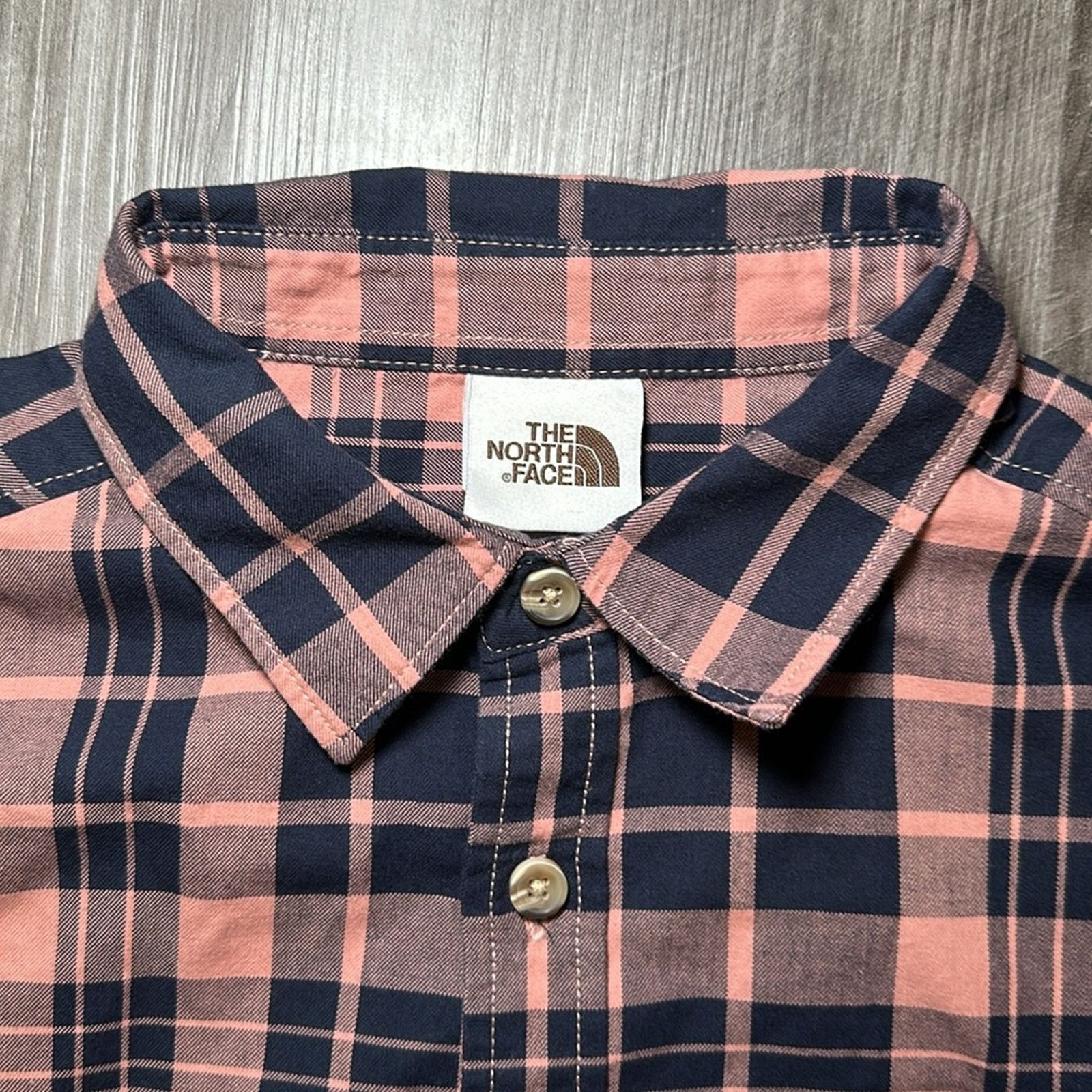 The North Face The North Face Long Sleeve Button Down - Small Size US S / EU 44-46 / 1 - 6 Thumbnail