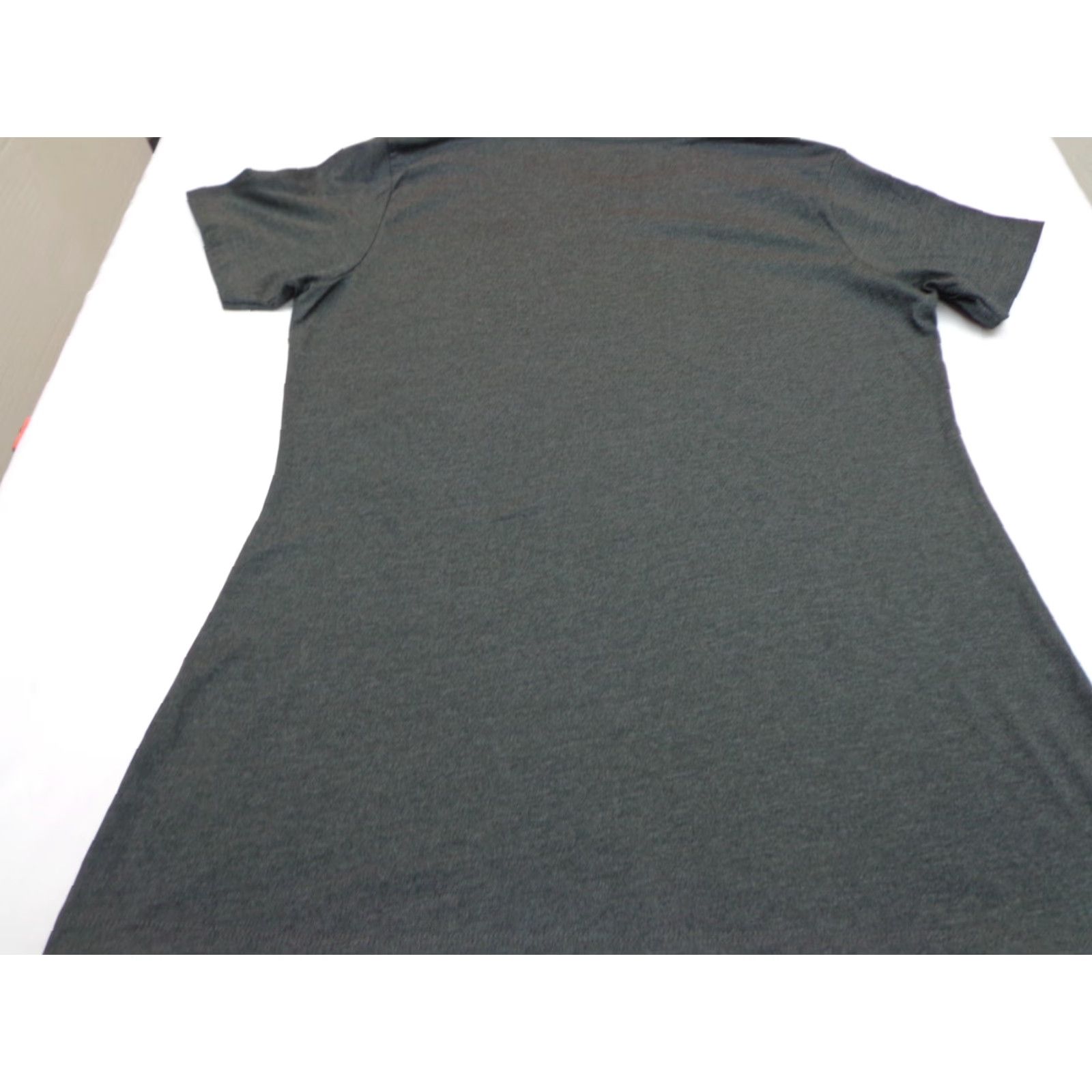 Eddie Bauer Eddie Bauer T-Shirt Women XL Gray Crew Neck Short Sleeve Patriotic Labrador Dog American Flag Size XL / US 12-14 / IT 48-50 - 7 Thumbnail