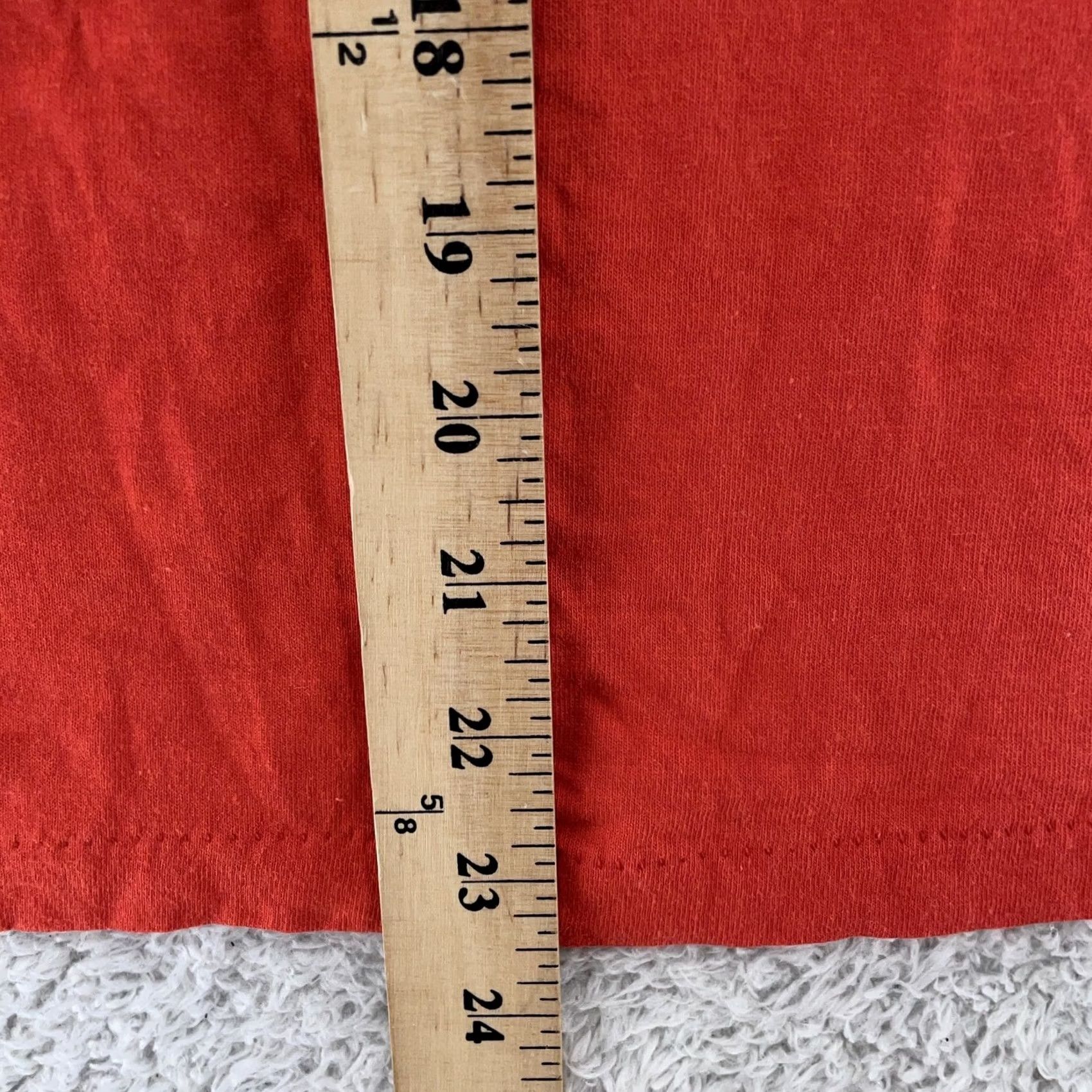 Vintage VINTAGE Red Dog Saloon Shirt Mens S Red USA 80s Graphic Print Crew Neck Short Sleeve Cotton Polyester Jersey Tee Size US S / EU 44-46 / 1 - 6 Thumbnail