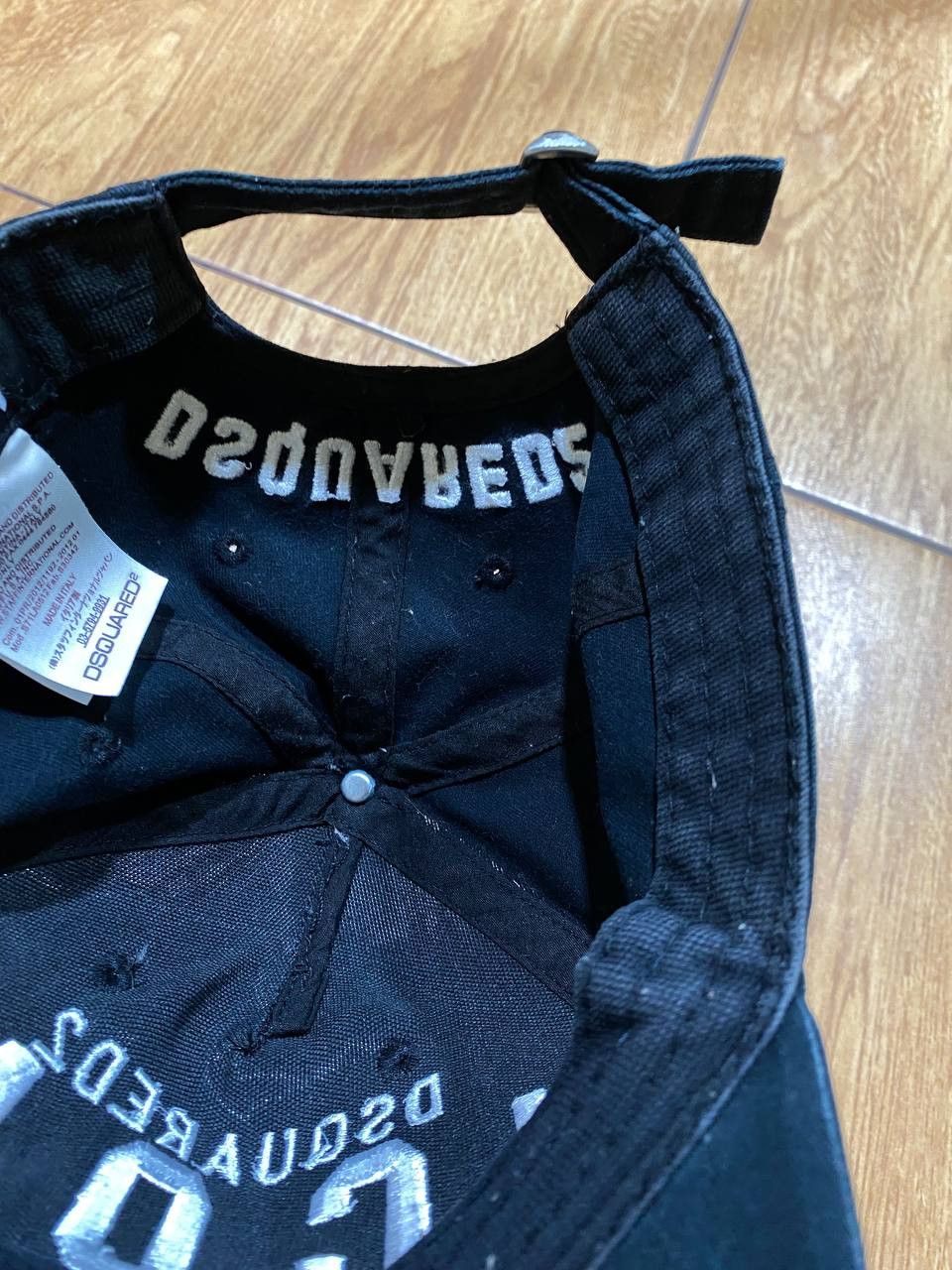 Dsquared2 Rare Dsquared2 cap black with text Size ONE SIZE - 13 Thumbnail