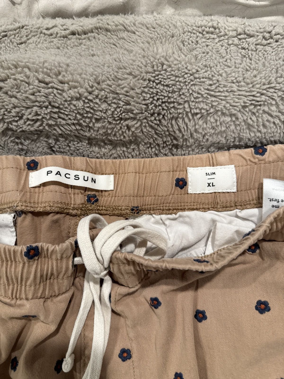 Pacsun Flower Pants Size US 32 / EU 48 - 1 Thumbnail
