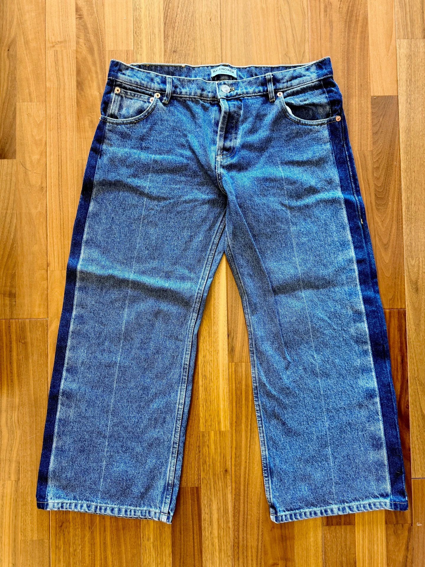 Balenciaga BALENCIAGA 8/8-Length Pants Size 26" / US 2 / IT 38 - 1 Thumbnail