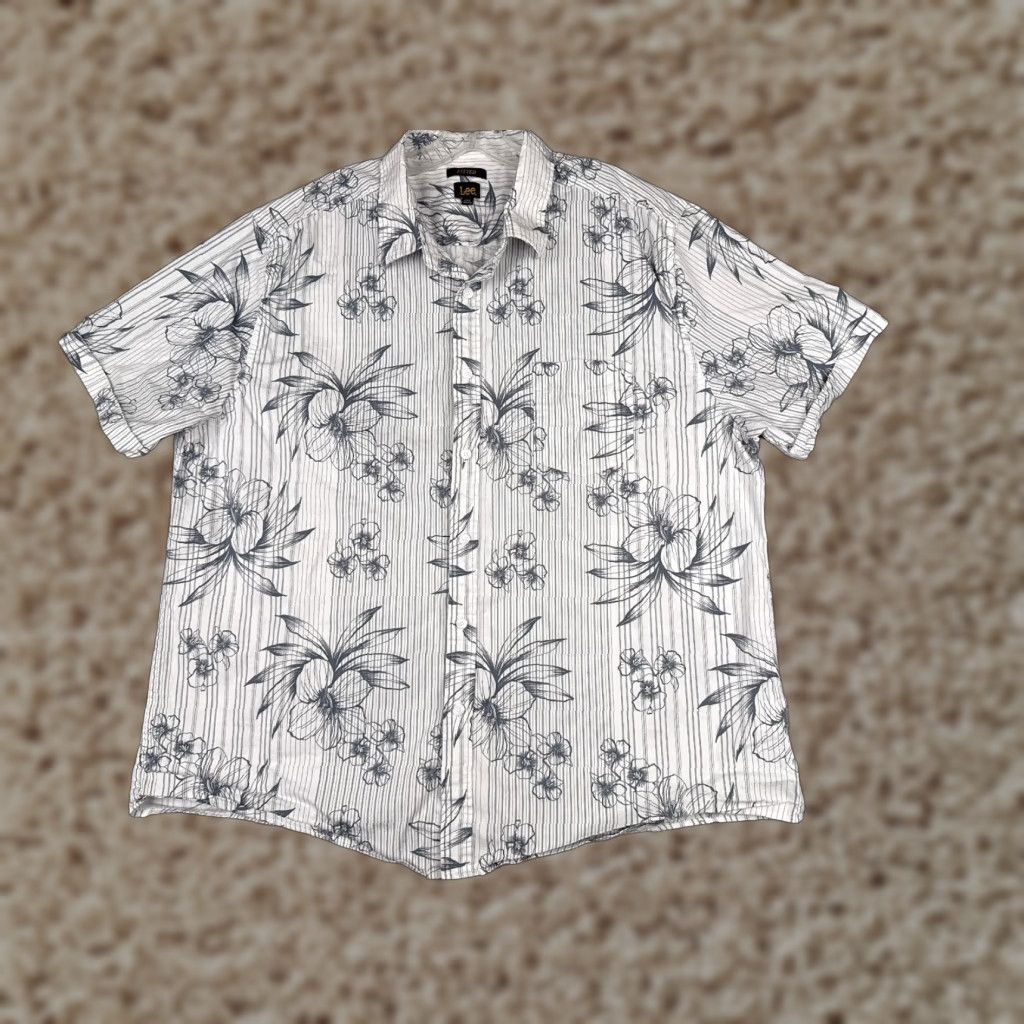Lee Lee Shirt Men 2XL White Fitted Button Up Cotton Hawaiian Floral Short Sleeve Pinstripe Beach Vacation Aloha Resort Size US XXL / EU 58 / 5 - 1 Thumbnail