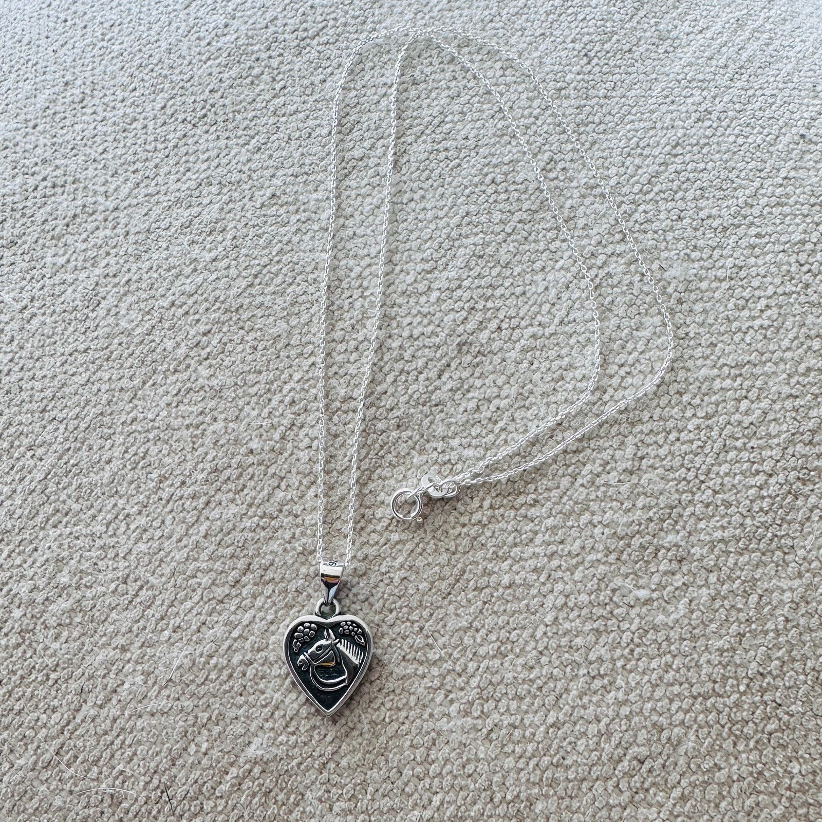 The Unbranded Brand 925 Sterling Silver Horse Pendant Necklace in Heart Shape Size ONE SIZE - 4 Thumbnail
