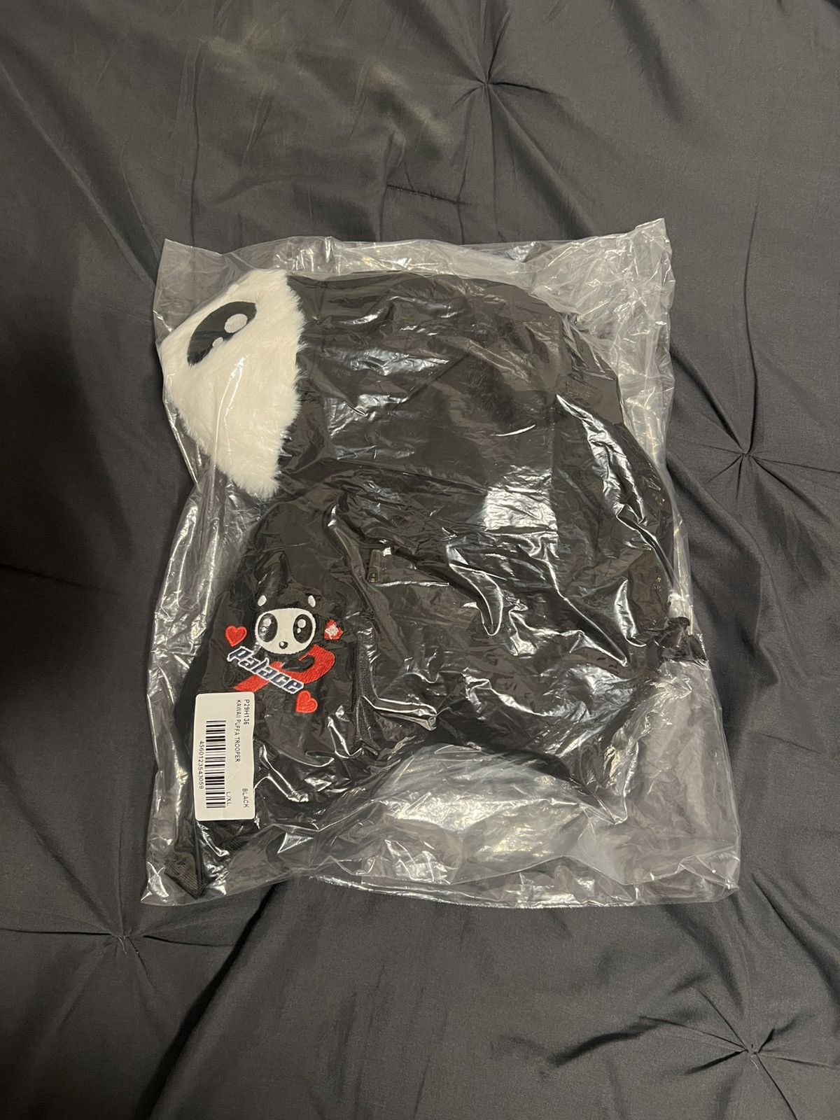 Palace Palace Kawaii Puffa Trooper Black Size L/XL Size ONE SIZE - 1 Thumbnail