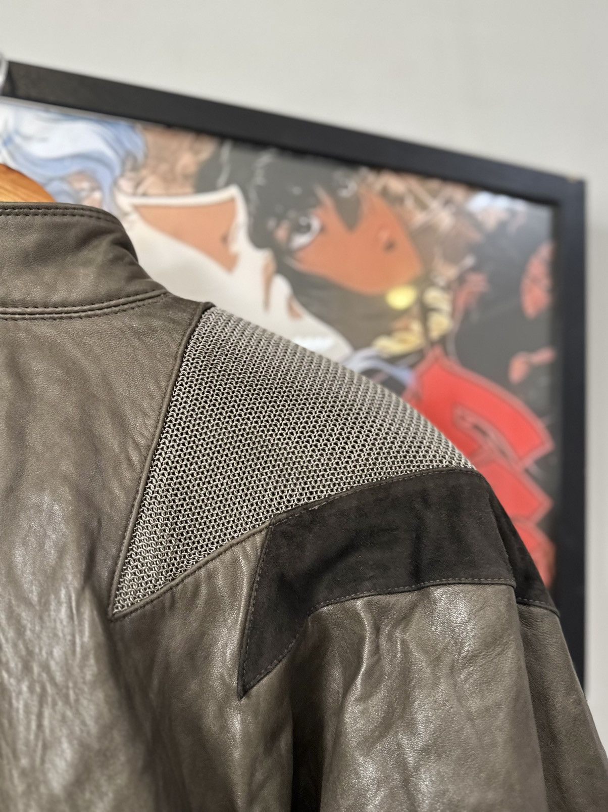 Versace Vintage Gianni Versace 1980s chain shoulder leather jacket Size US S / EU 44-46 / 1 - 20 Thumbnail
