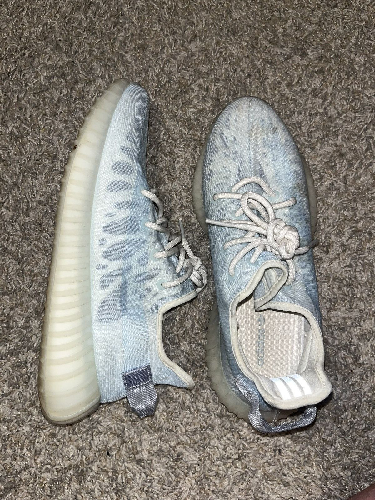 Adidas Yeezy 350 V2 Mono Ice Men Size 10.5 US GW2869 Size US 10.5 / EU 43-44 - 2 Thumbnail