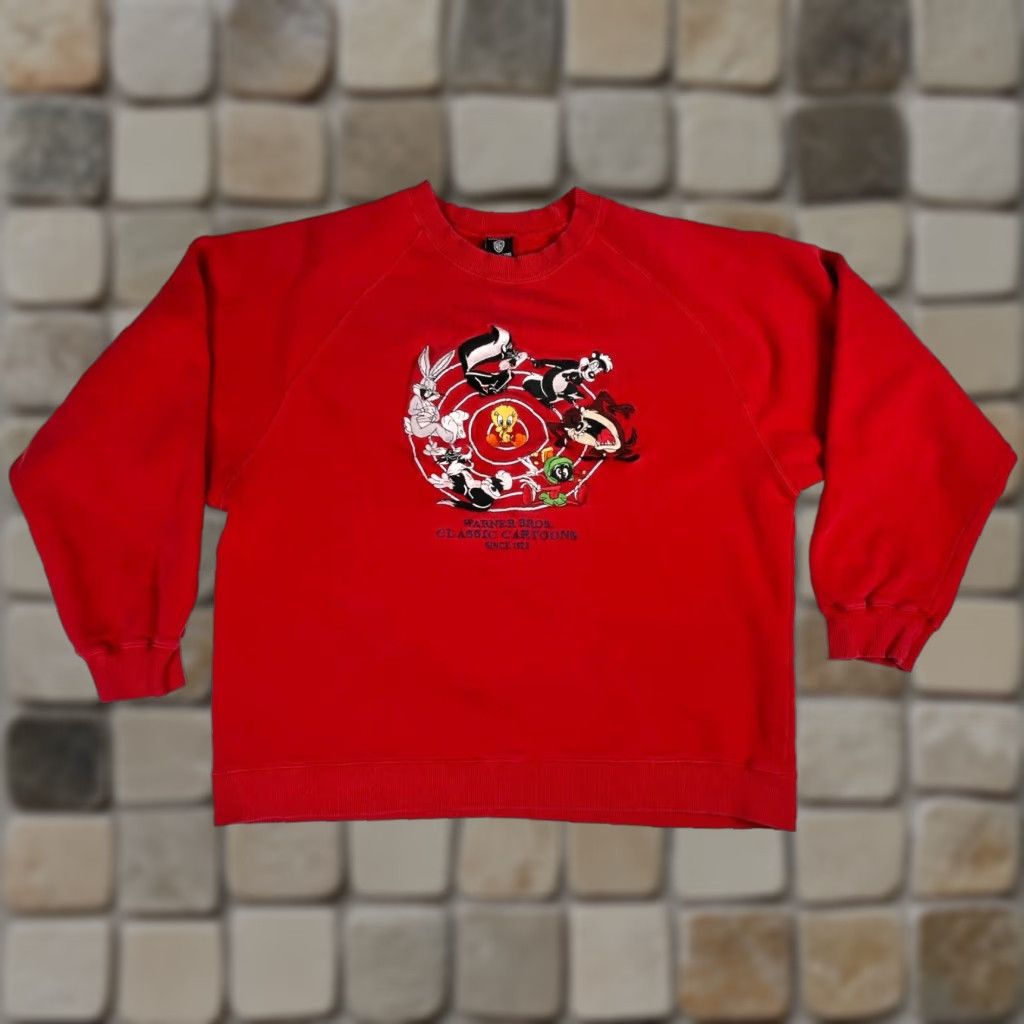 Vintage VINTAGE Warner Bros. Studio Store Sweatshirt Unisex Adult 1997 Crew Neck Red 85% Cotton 15% Polyester Cartoon 90s USA Crewneck Sweatshirt Mens Womens Size US L / EU 52-54 / 3 - 1 Thumbnail