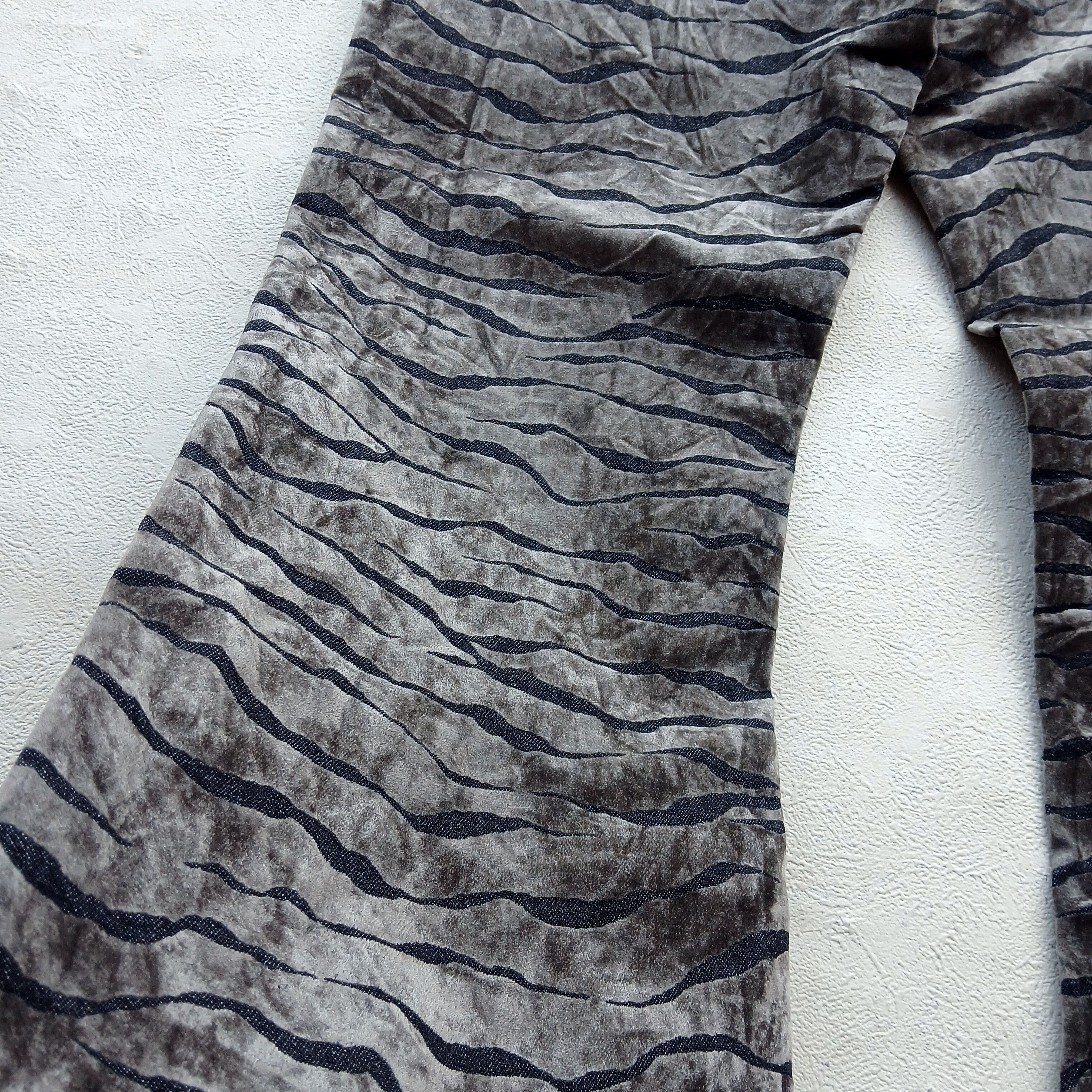 Japanese Brand × Mastermind World × Vintage BISON TIGER VELVET VINTAGE JAPANESE BRAND Size 28" / US 6 / IT 42 - 8 Thumbnail