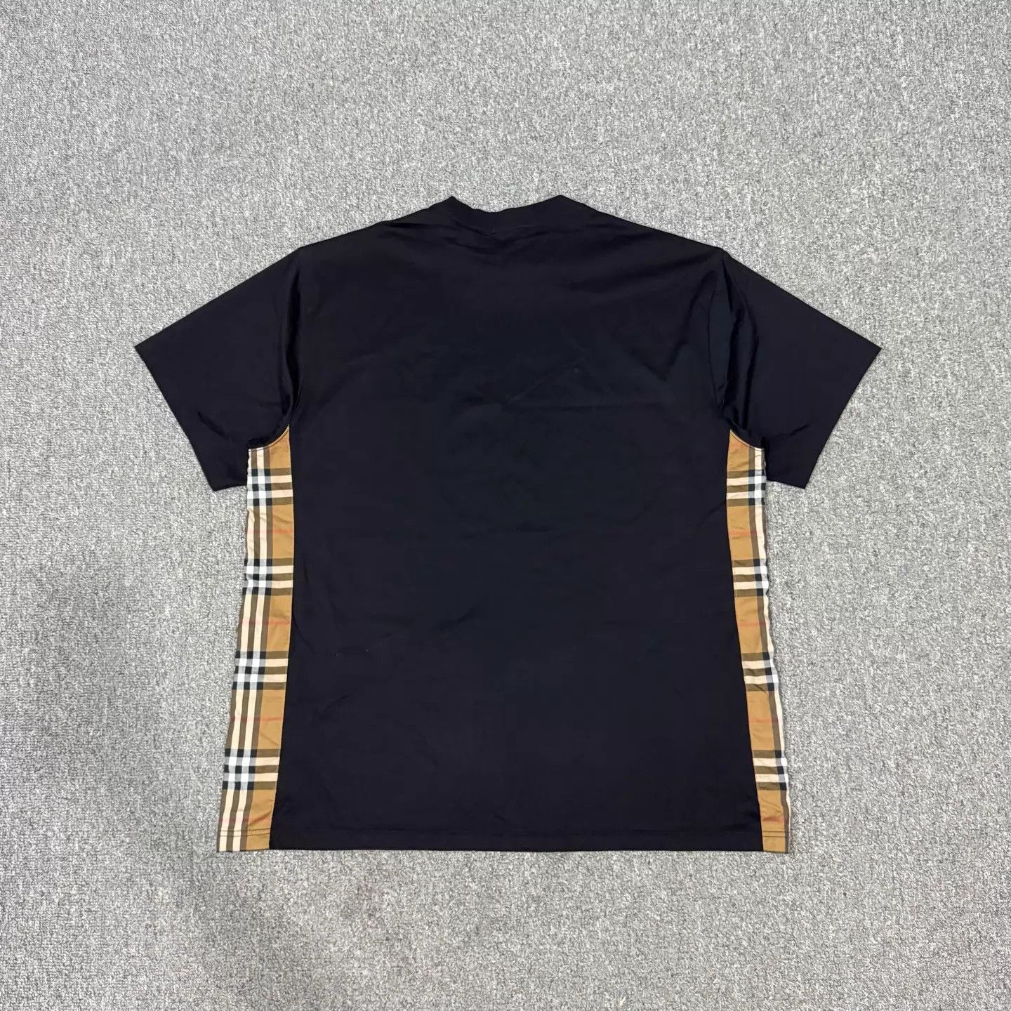 Burberry Burberry Black Check panels short sleeve M 99 New Size US M / EU 48-50 / 2 - 2 Thumbnail