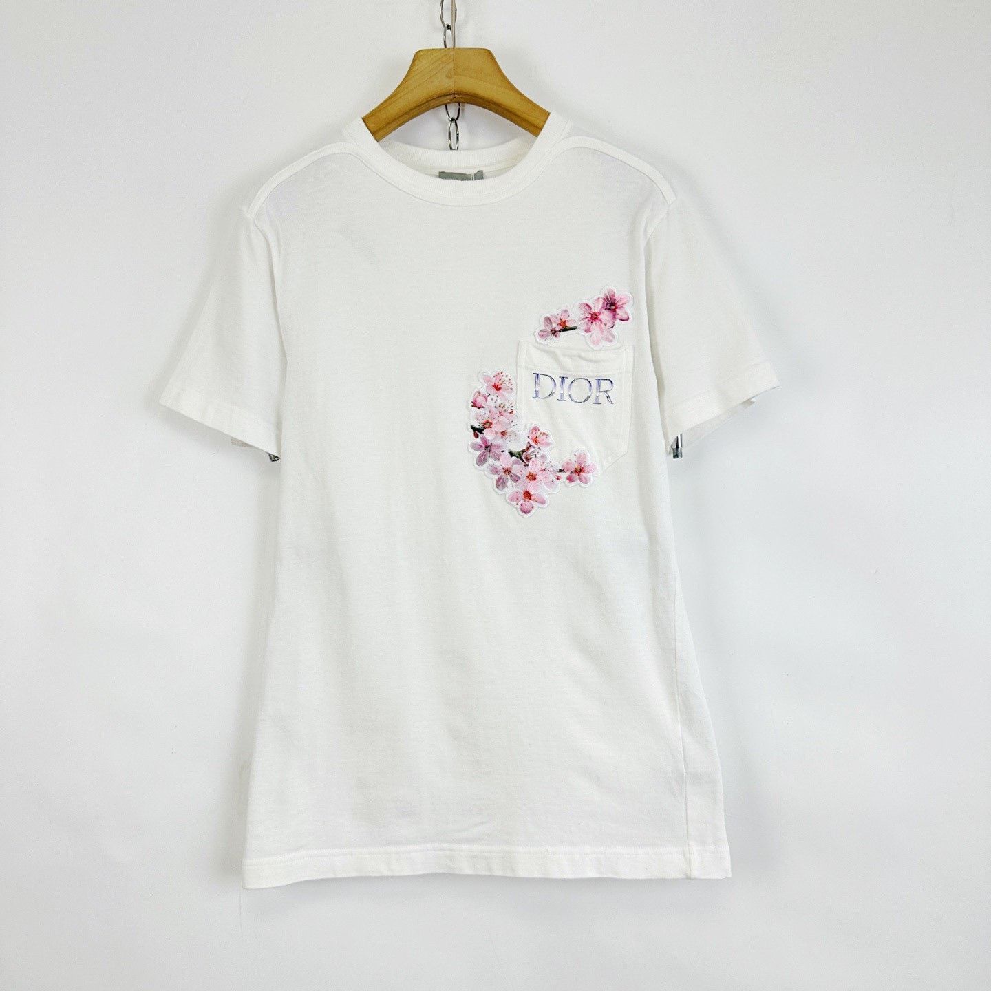 Dior Dior x Sorayabai Cherry Blossom Logo Tee Size XXS / US 00 / IT 34 - 1 Thumbnail
