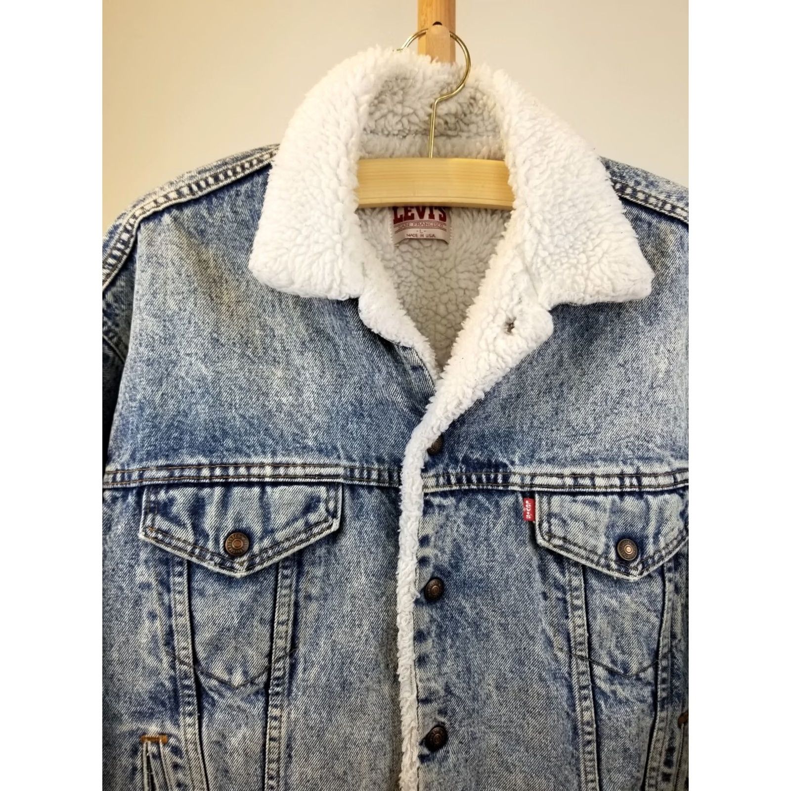 Levi's VINTAGE LEVI'S 90'S ACID WASHED SHERPA LINING TRUCKER DENIM JACKET SZ LARGE MEN'S JACKET BLUE/Denim - L - Bomber Style Size US L / EU 52-54 / 3 - 2 Thumbnail