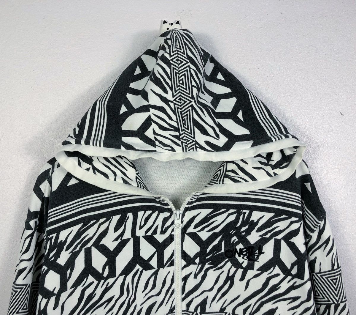 O'Neill × Vintage Rare Vintage Oneill Surf All Over Print Hoodie Size US L / EU 52-54 / 3 - 2 Thumbnail