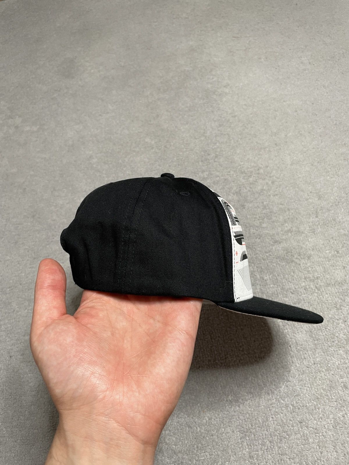 Audi Vintage Retro White Black Cap Hat Snapback Audi E-Tron New Size ONE SIZE - 3 Thumbnail