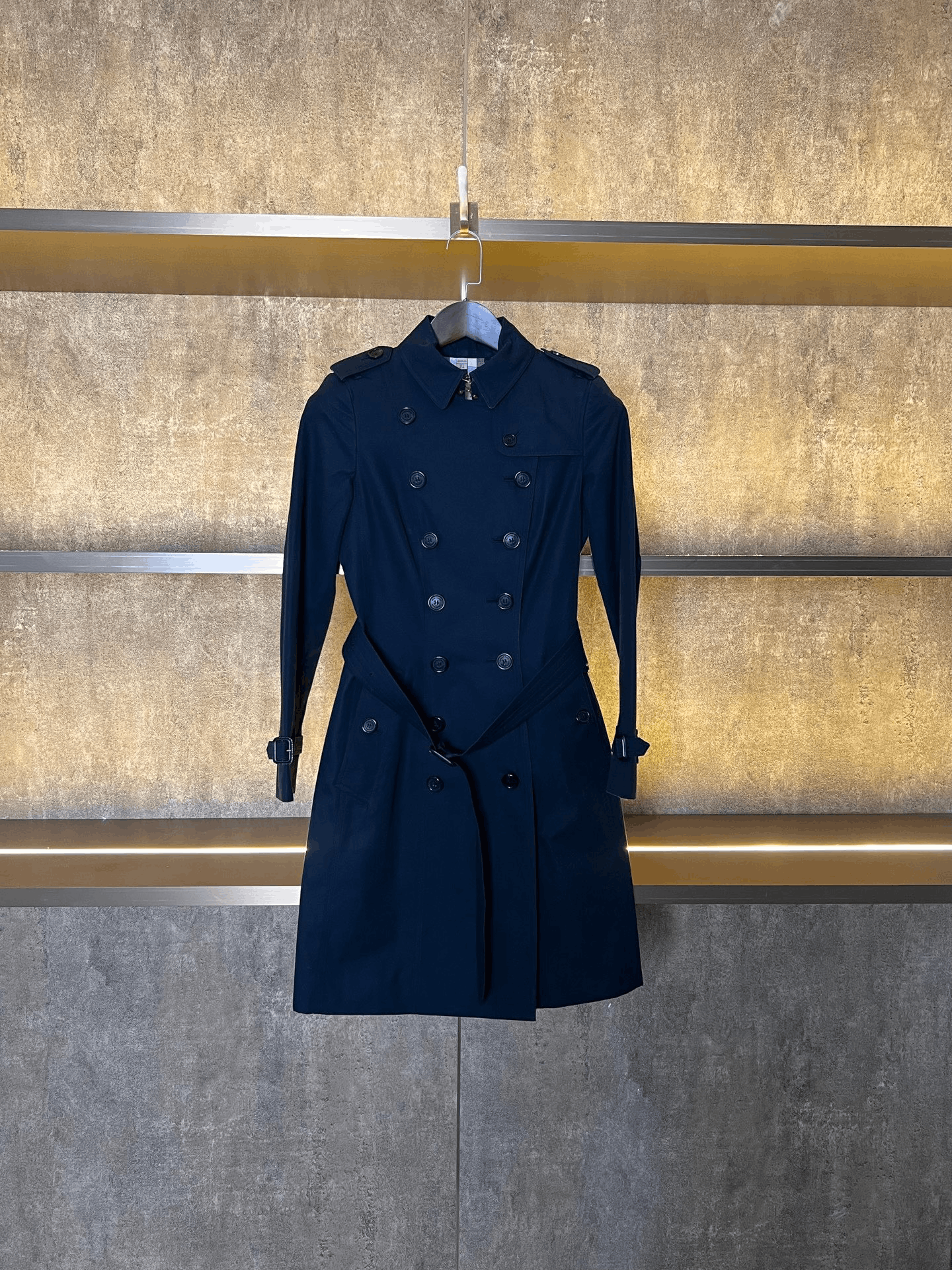 Burberry Burberry Chelsea Trench Coat Size XXS / US 00 / IT 34 - 1 Thumbnail
