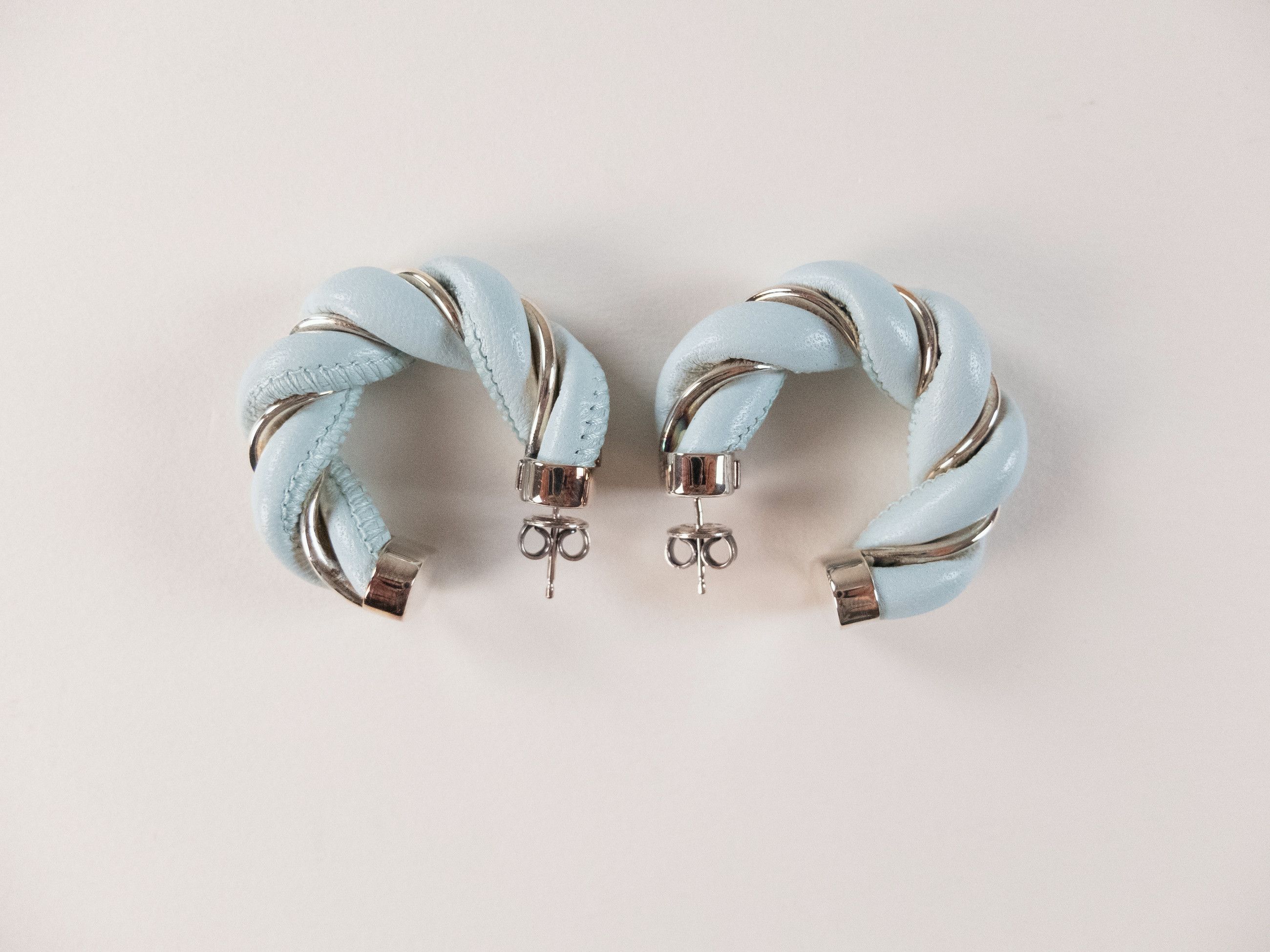 Bottega Veneta BOTTEGA VENETA Twist circle blue leather silver earrings q Size ONE SIZE - 1 Thumbnail