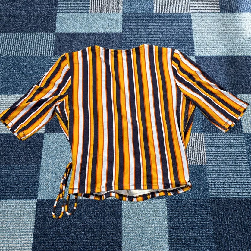 Forever 21 FOREVER 21 Top Womens Large Yellow Striped Half Sleeve Self Tie Wrap Blouse V-Neck Casual Shirt Size L / US 10 / IT 46 - 1 Thumbnail
