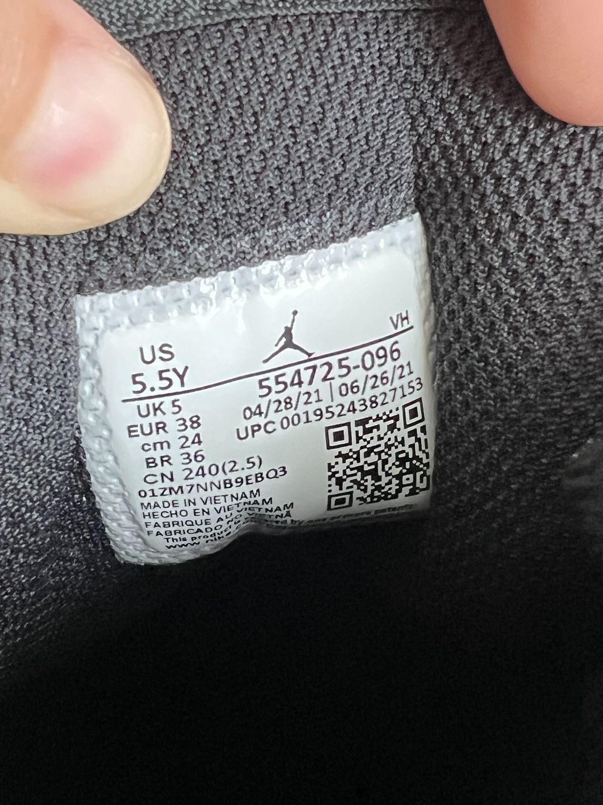 Jordan Brand × Nike Jordan 1 Mid Shadow Red (GS) - 554725-096 Size US 5.5 / EU 38 - 6 Thumbnail