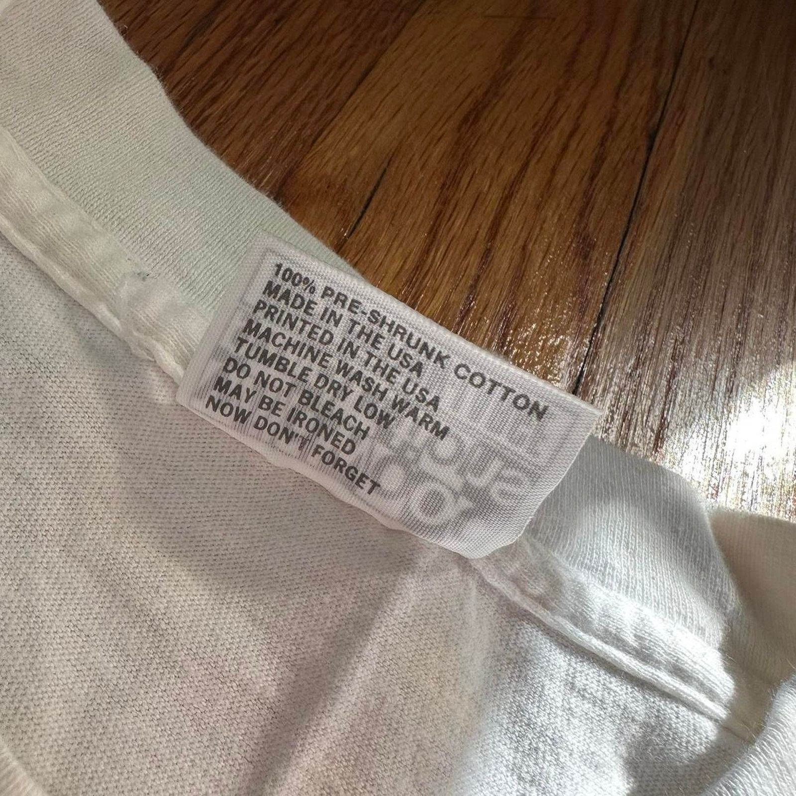Vintage Vintage 90s Wildwood Productions Tee Egyptian Pharaoh size L Size US L / EU 52-54 / 3 - 4 Thumbnail
