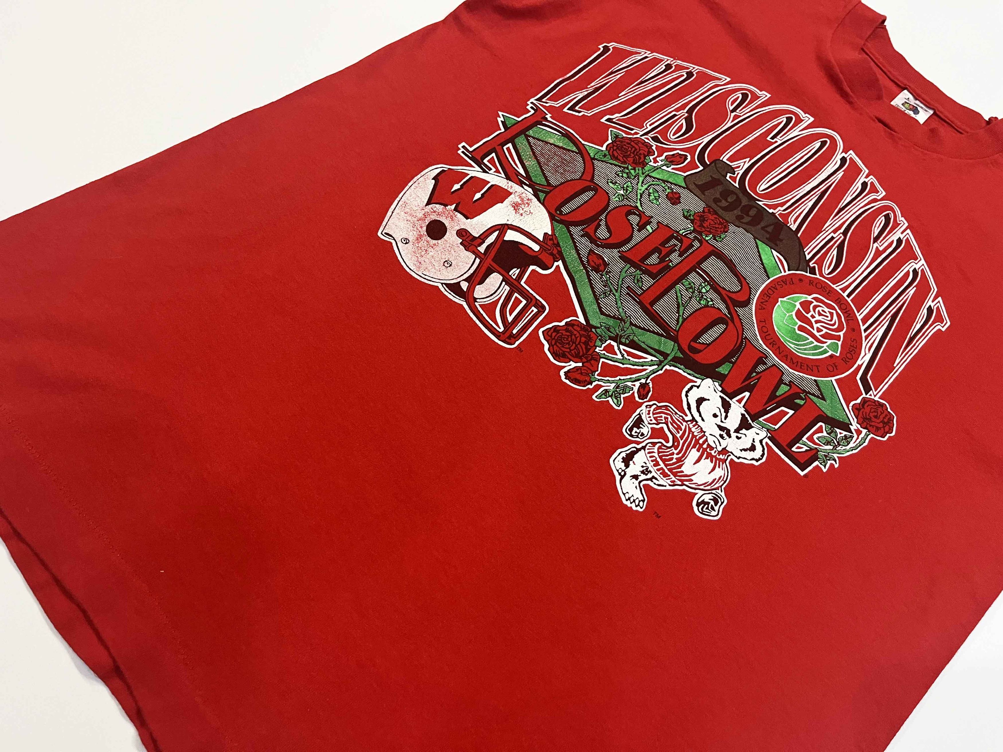 Fruit Of The Loom × NCAA × Vintage Vintage Fruit of the Loom NCAA Wisconsin Badgers Football Size US L / EU 52-54 / 3 - 4 Thumbnail