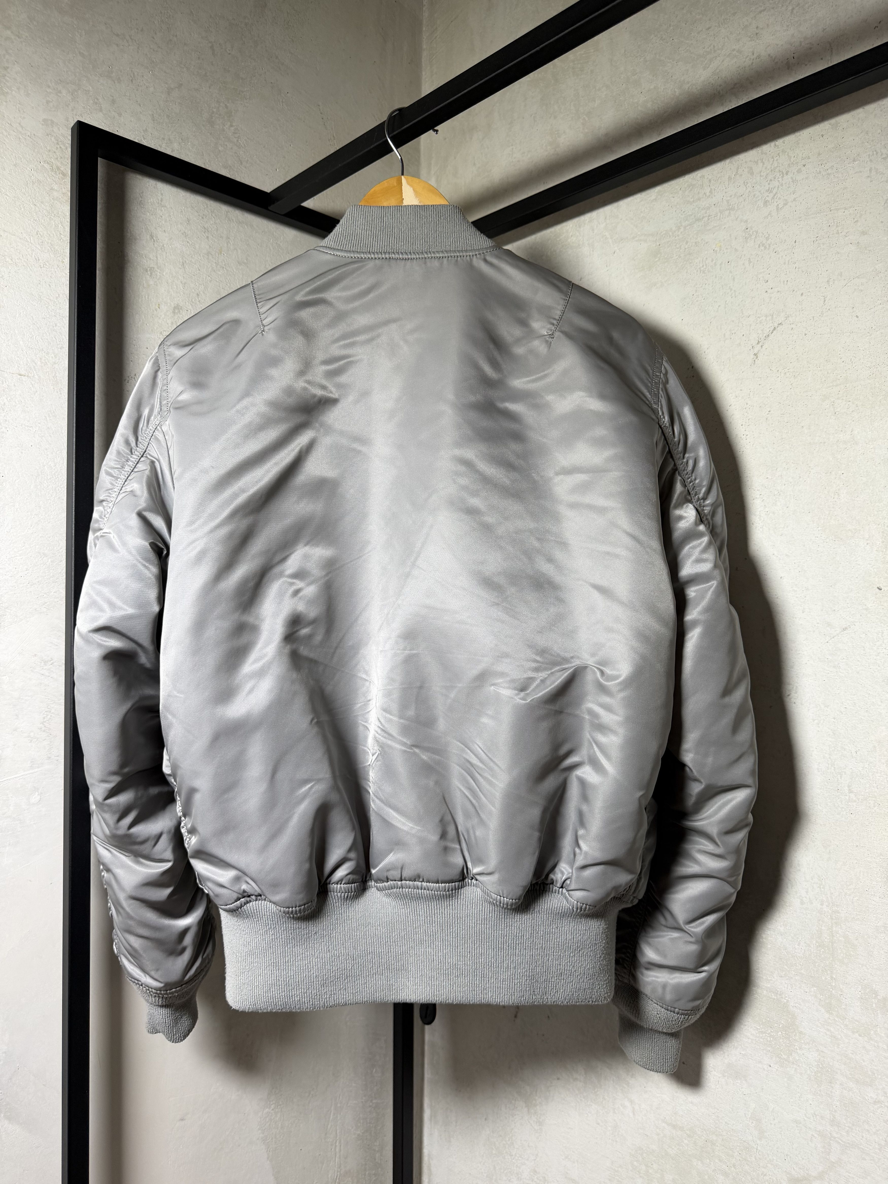 Alpha Industries Alpha Industries Reversible Flight Jacket in Vintage Gray Size US M / EU 48-50 / 2 - 9 Thumbnail