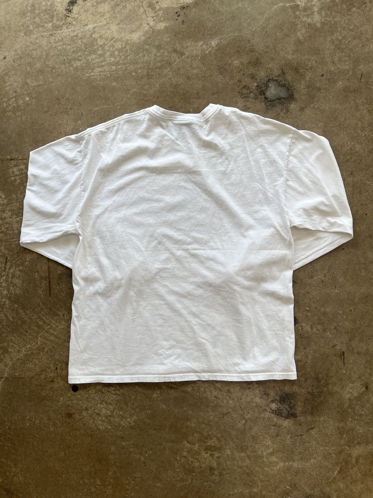 Vintage Vintage 90s Fishing Wiggle Your Worm Long Sleeve Tee XL Size US XL / EU 56 / 4 - 4 Thumbnail