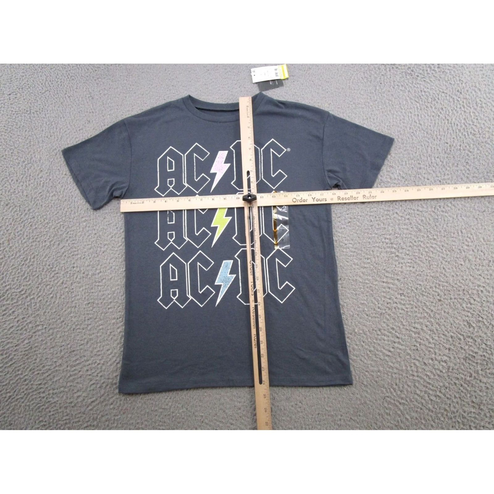 Vintage Greyson ACDC Band Music T-Shirt Women S Short Sleeve Cotton Gray/Grayson Size S / US 4 / IT 40 - 4 Thumbnail
