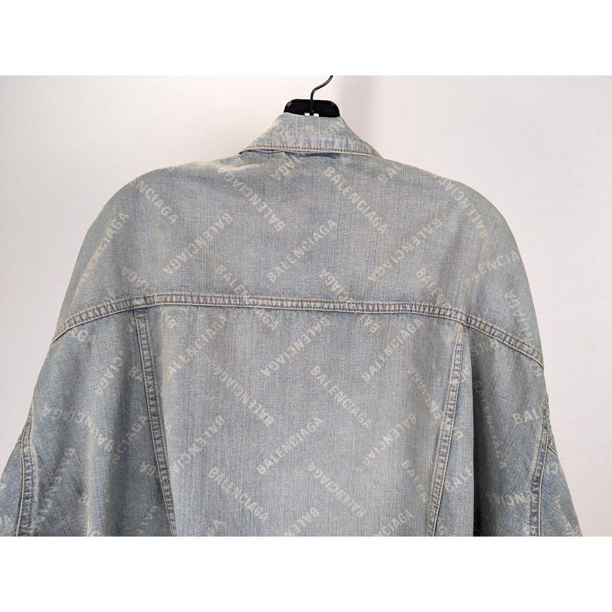 Balenciaga o1rshd1 Jacket Japanese Ring Blue Denim in Blonde Ring Size US L / EU 52-54 / 3 - 11 Thumbnail
