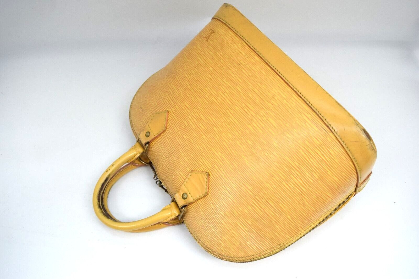 Louis Vuitton Louis Vuitton Alma Hand Bag Epi Leather Yellow M52149 Size ONE SIZE - 7 Thumbnail