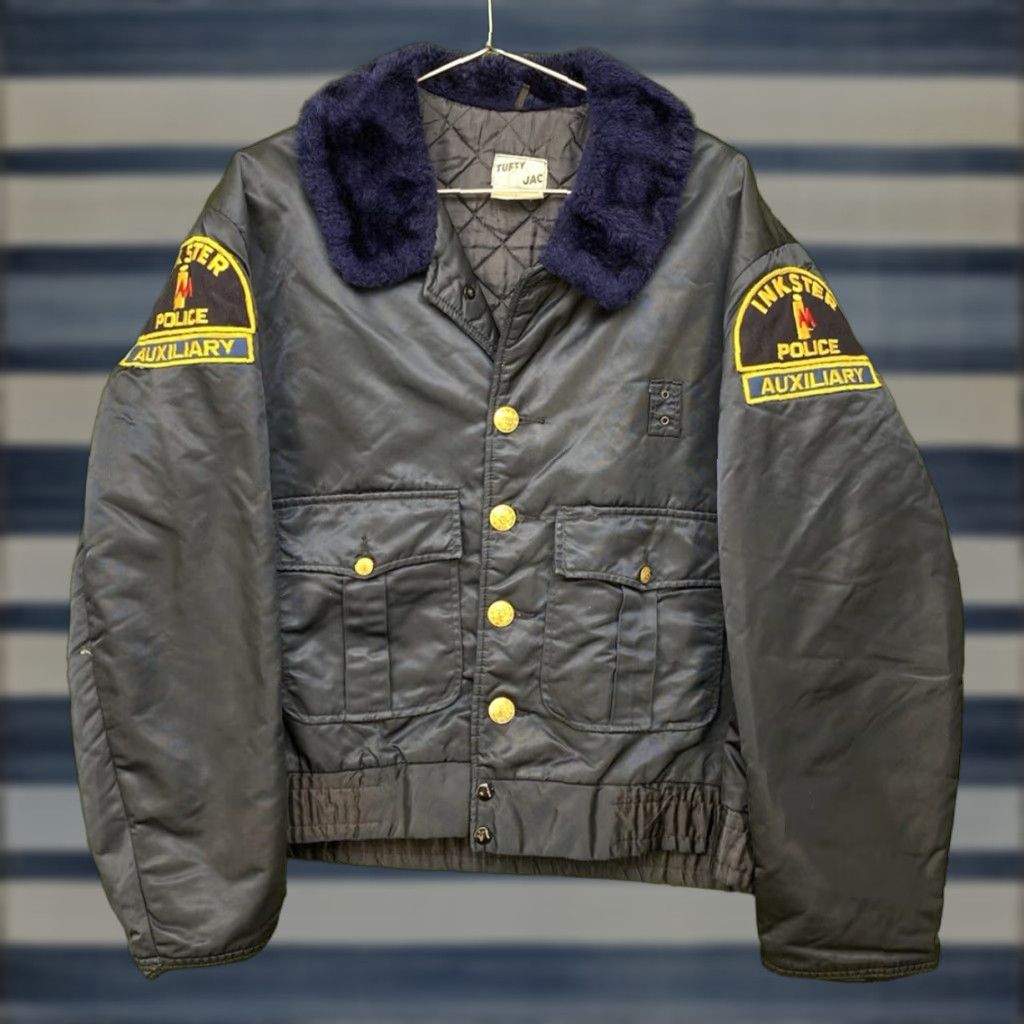 Vintage VINTAGE Horace Small Police Jacket Nylon Fur Collar Blue XL Men 1970s 70s 80s Security Uniform Jacket USA Size US XL / EU 56 / 4 - 1 Thumbnail
