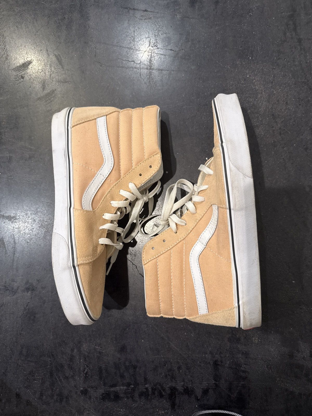Vans Vans Skate Hi Sneaker Size US 10.5 / EU 43-44 - 1 Thumbnail