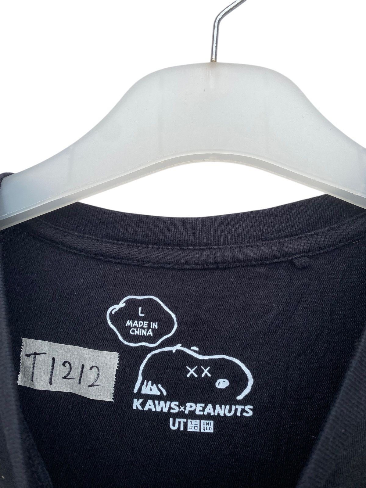 Kaws × Peanuts × Uniqlo Uniqlo Kaws X Peanuts Tees Size US L / EU 52-54 / 3 - 4 Thumbnail
