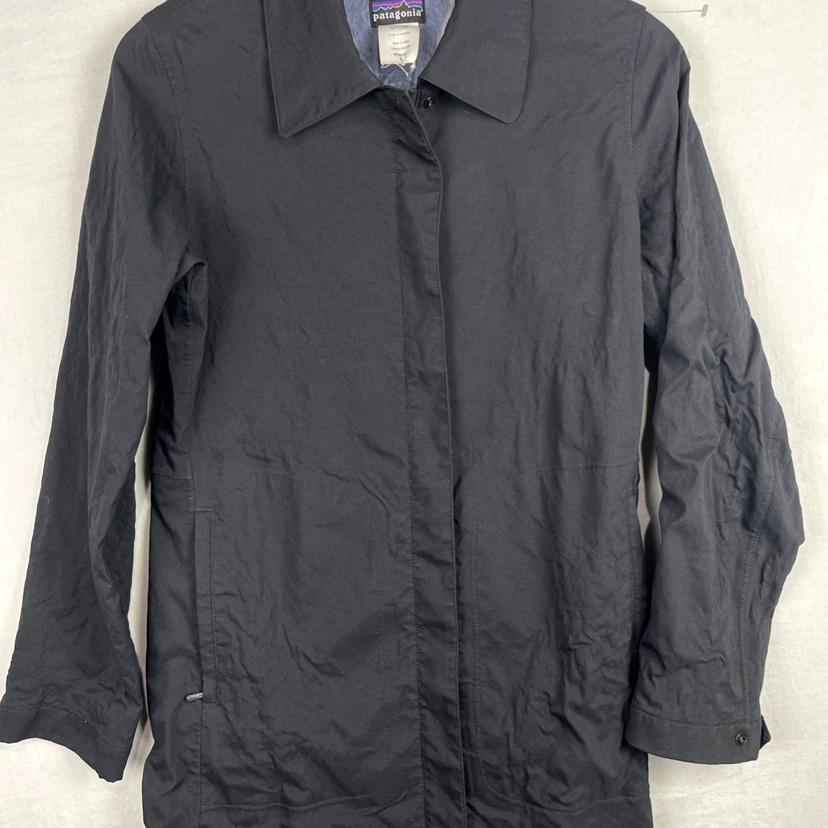 Patagonia Patagonia Rain Coat Womens Small Black Jacket Waterproof Zip Up Taped Seams Size S / US 4 / IT 40 - 2 Thumbnail