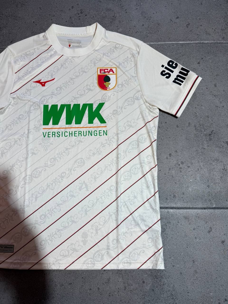 Mizuno Mizuno Augsburg season 24/25 soccer away jersey home bundes Size US M / EU 48-50 / 2 - 3 Thumbnail