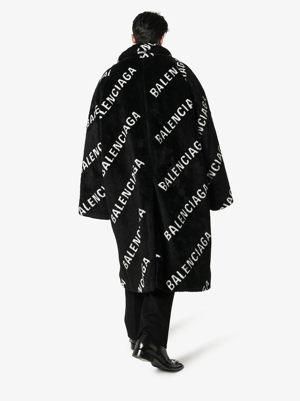 Balenciaga 🔥$4.2K VALUE🔥Balenciaga Long Oversized Logo Faux Fur Coat Size US M / EU 48-50 / 2 - 3 Thumbnail