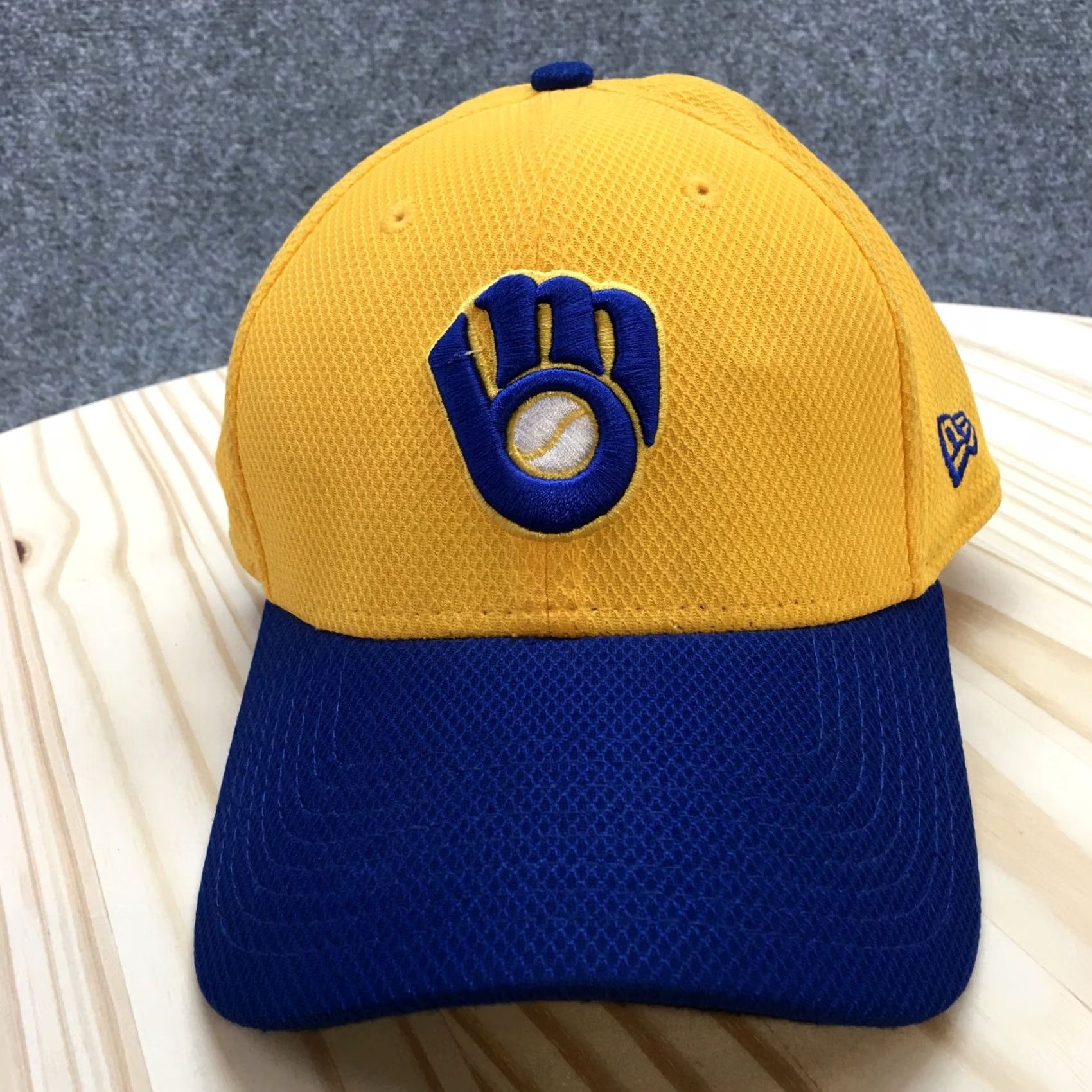 New Era Milwaukee Brewers New Era Baseball Cap Men Blue Gold S/M Fitted Embroidered Logo Size ONE SIZE - 2 Thumbnail