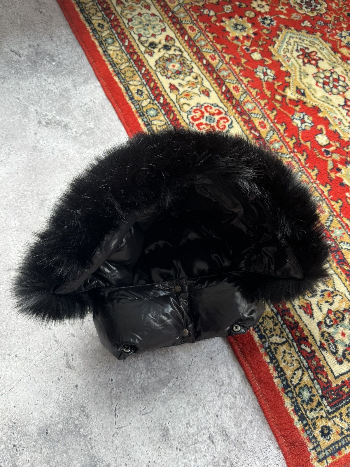 Moncler Moncler fur hood black puffer Size ONE SIZE - 7 Thumbnail