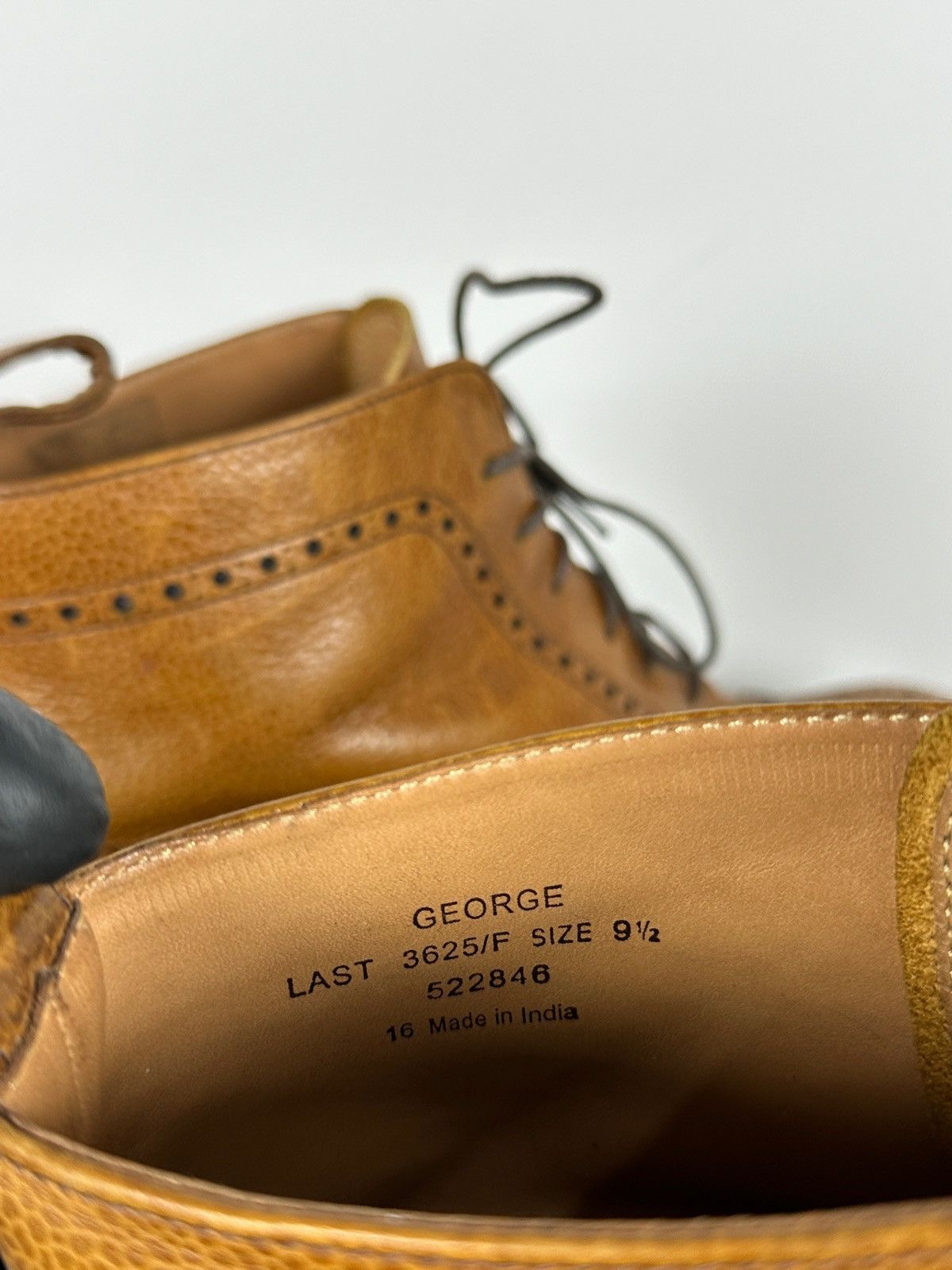 Loake Loake George Brown Leather Derby Brogue Boots Shoes Size US 10 / EU 43 - 23 Thumbnail