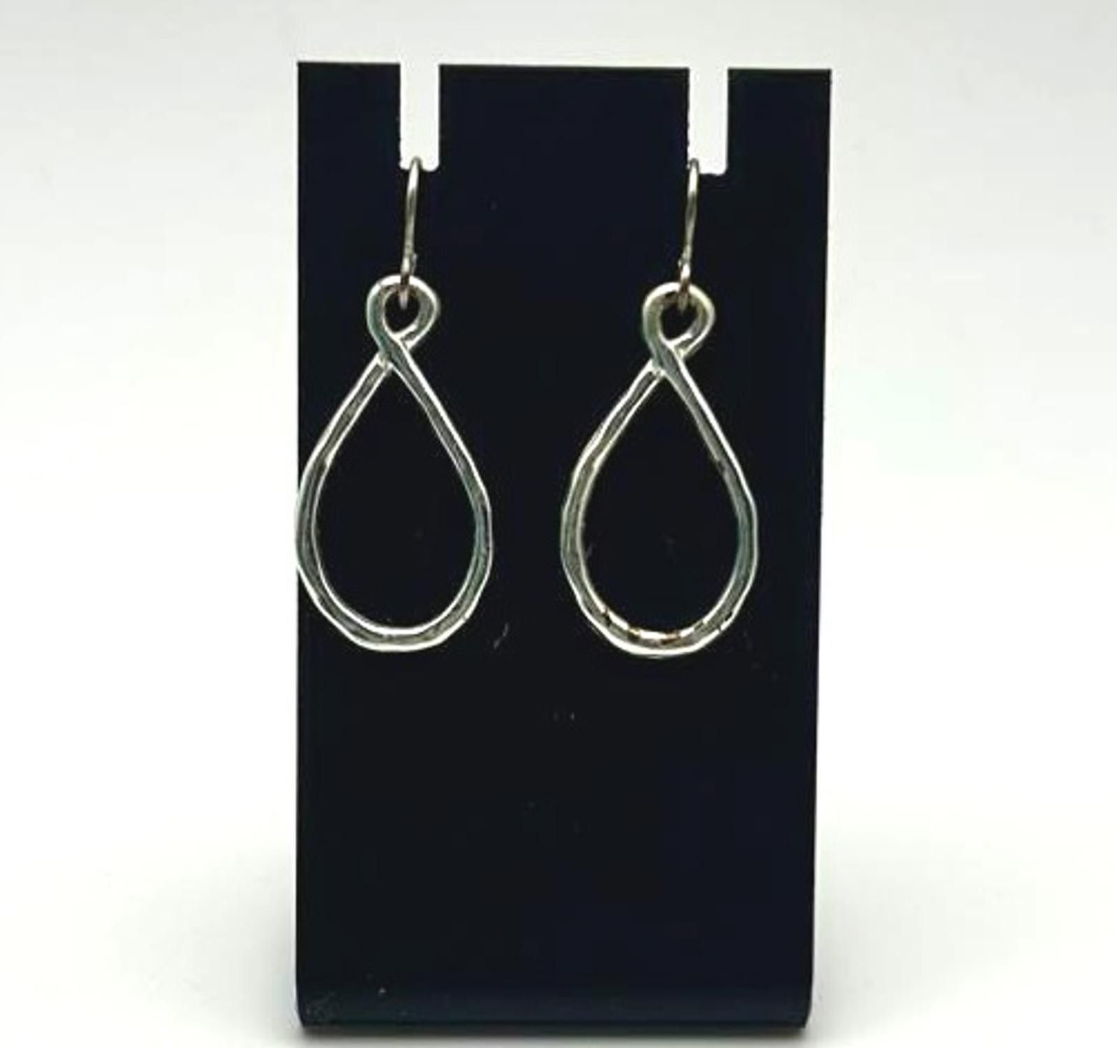 Elie Tahari Vintage Silver Tone Teardrop Earrings – Unisex Minimalist Size ONE SIZE - 5 Thumbnail