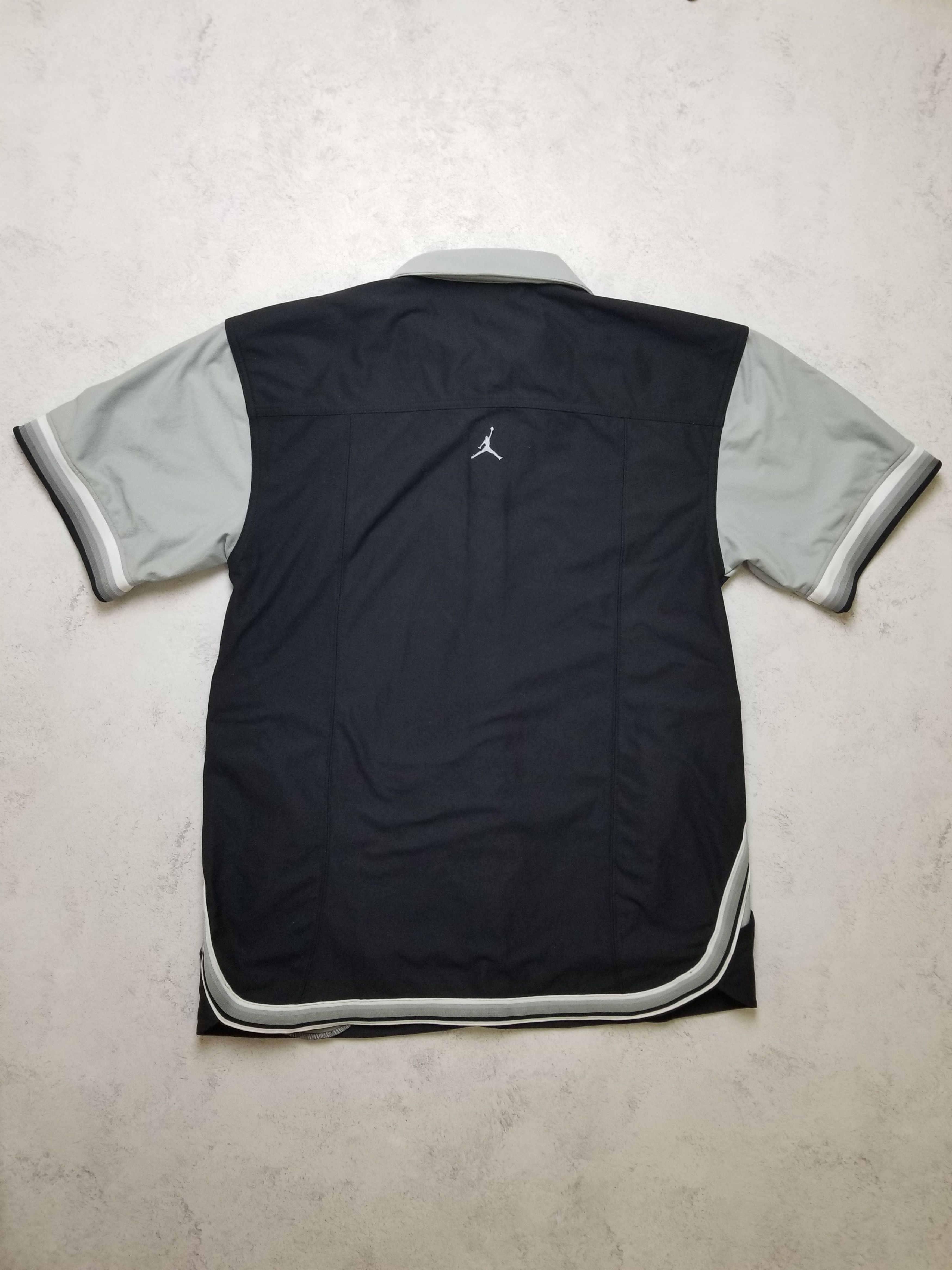 Jordan Brand Air Jordan Shadow Warm Up Jersey Button Up Shirt Size US M / EU 48-50 / 2 - 2 Thumbnail
