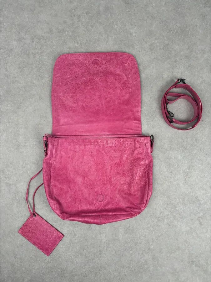 Balenciaga Balenciaga Moto City Messenger Studded Pink Bag Size ONE SIZE - 10 Thumbnail