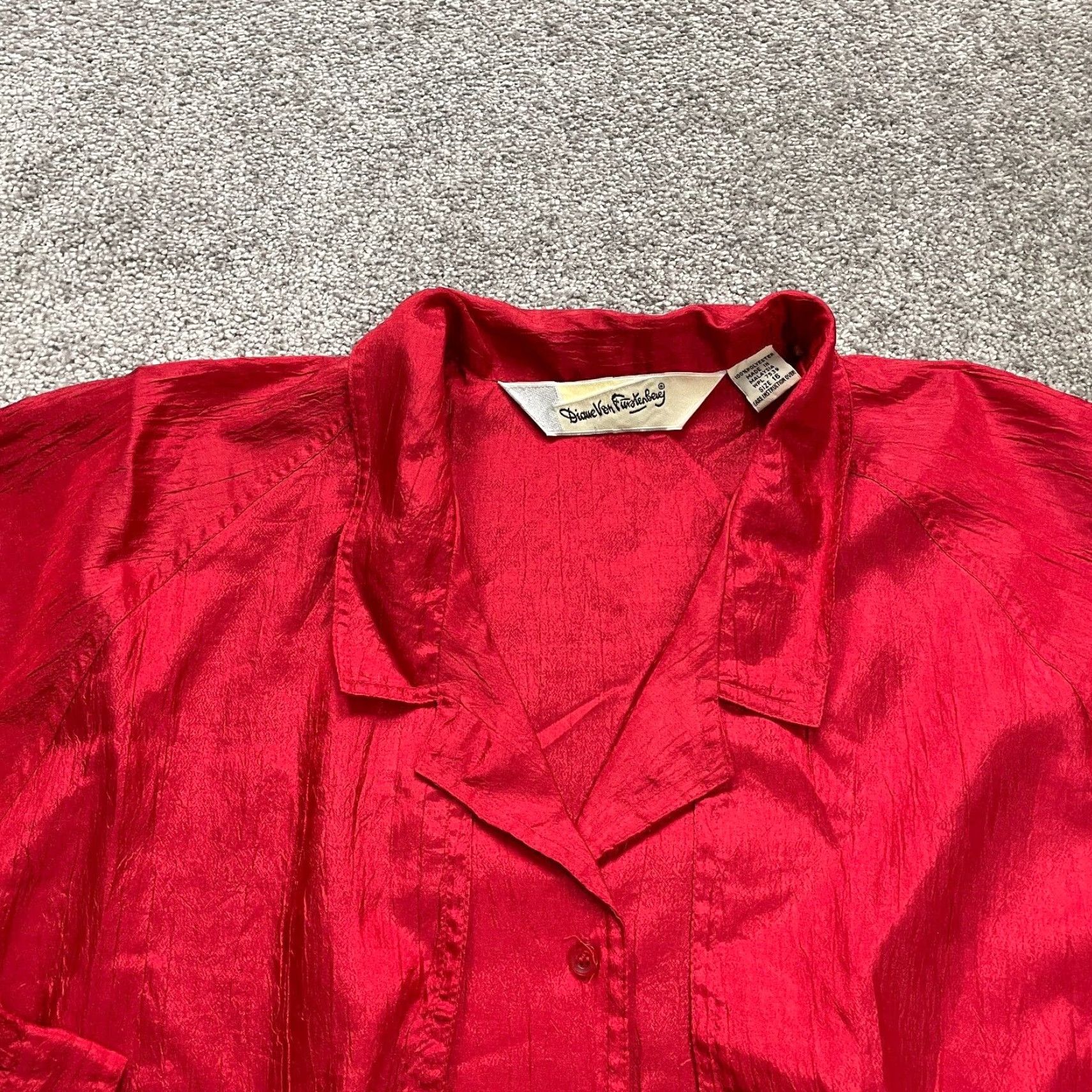 Diane von Furstenberg Diane von Furstenberg Button Down Blouse Womens 16 Red Long Sleeve Lightweight Size XXL / US 16-18 / IT 52-54 - 3 Thumbnail