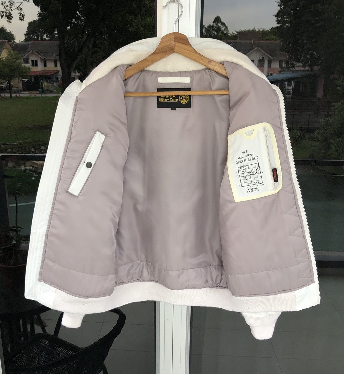 Avirex Avirex US.Army MA-1 MOD HALO Military Bomber Jacket Size US L / EU 52-54 / 3 - 16 Thumbnail
