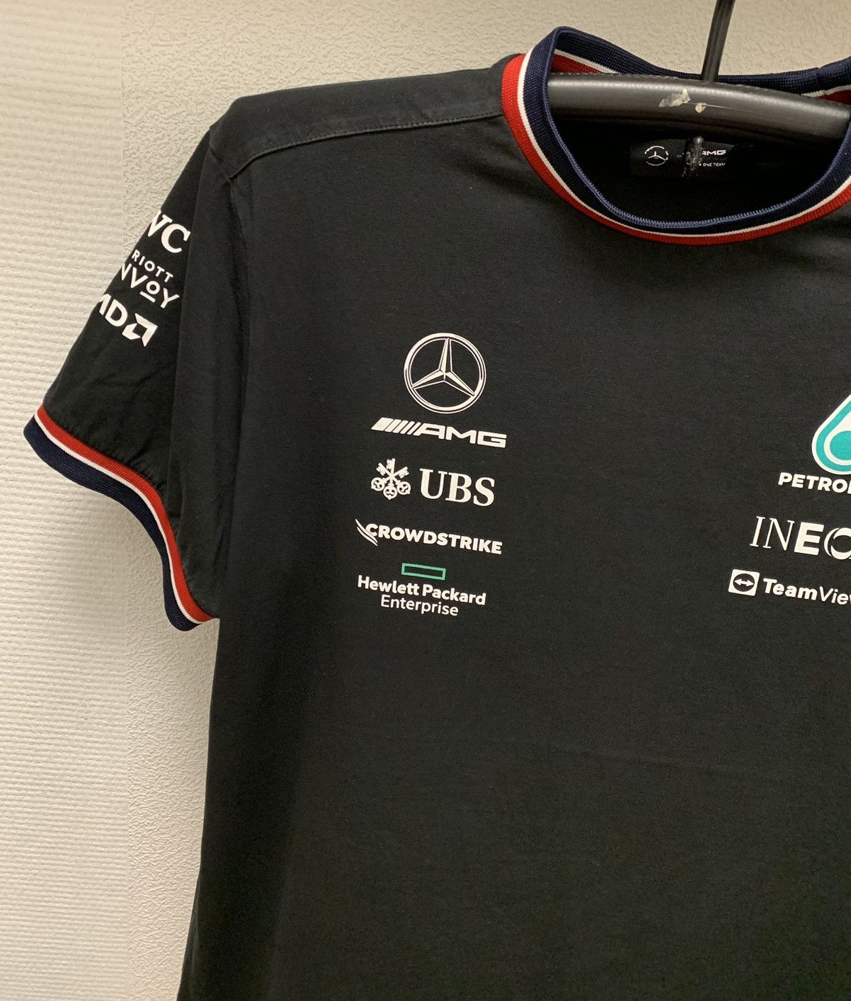 Formula 1 Mercedes Benz formula uno F1 racing Petronas 2Xl Xxl Size US XXL / EU 58 / 5 - 5 Thumbnail