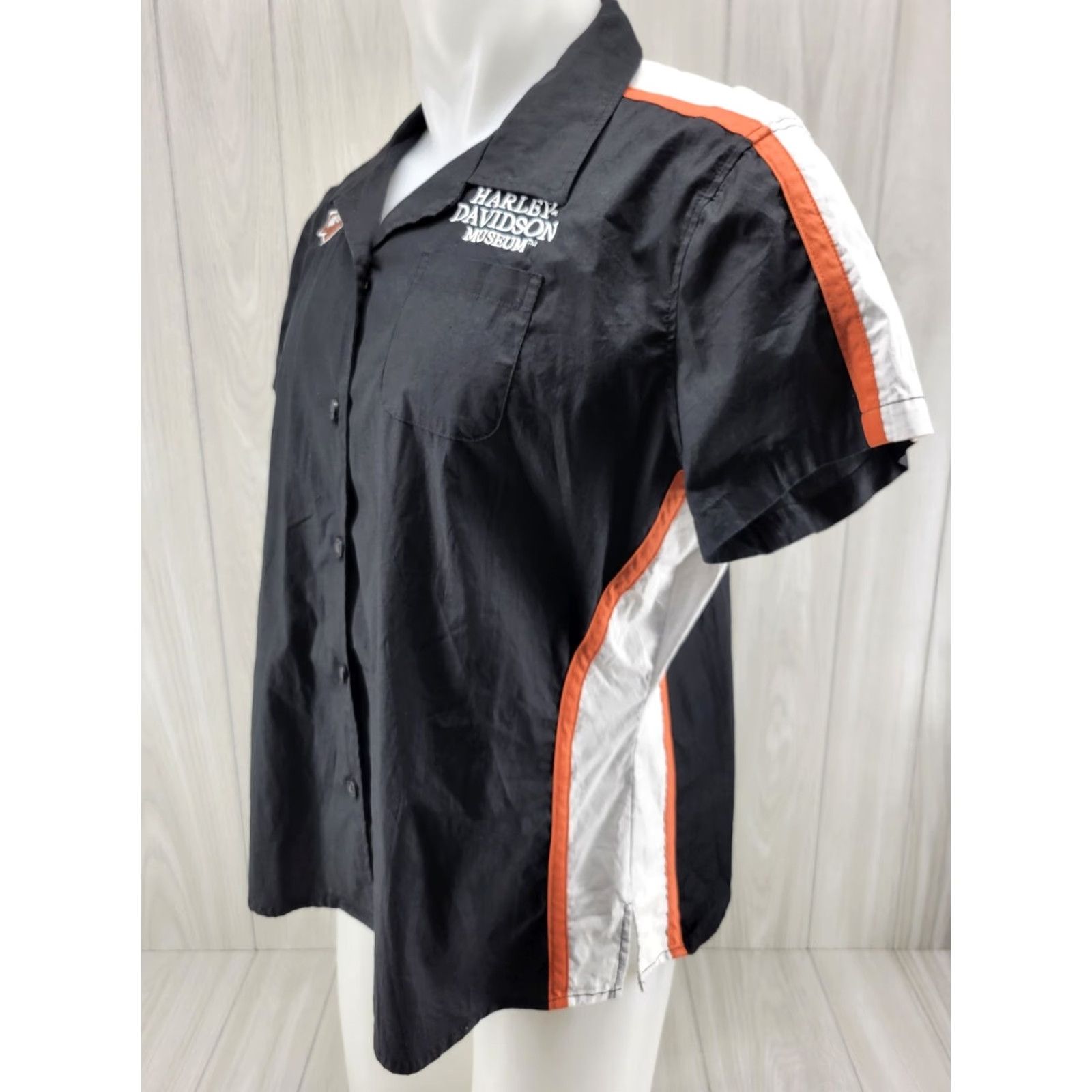 Harley Davidson Harley-Davidson Museum Womens Size 1W Button-Up Collar Shirt Milwaukee WI Black Short Sleeve Classic Fit Mens Womens Girls? Size XS / US 0-2 / IT 36-38 - 2 Thumbnail